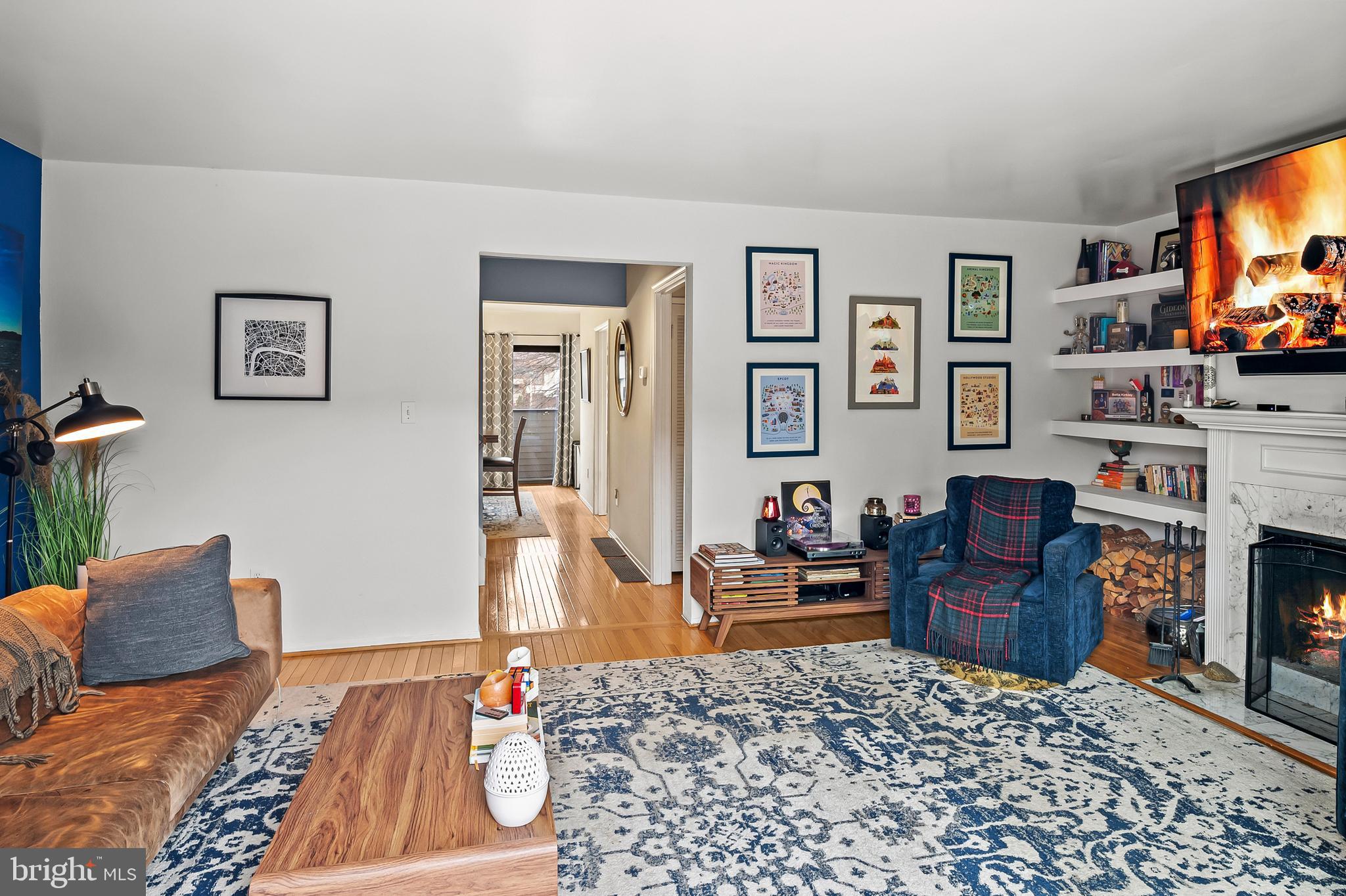 TOWN CENTER - Residential