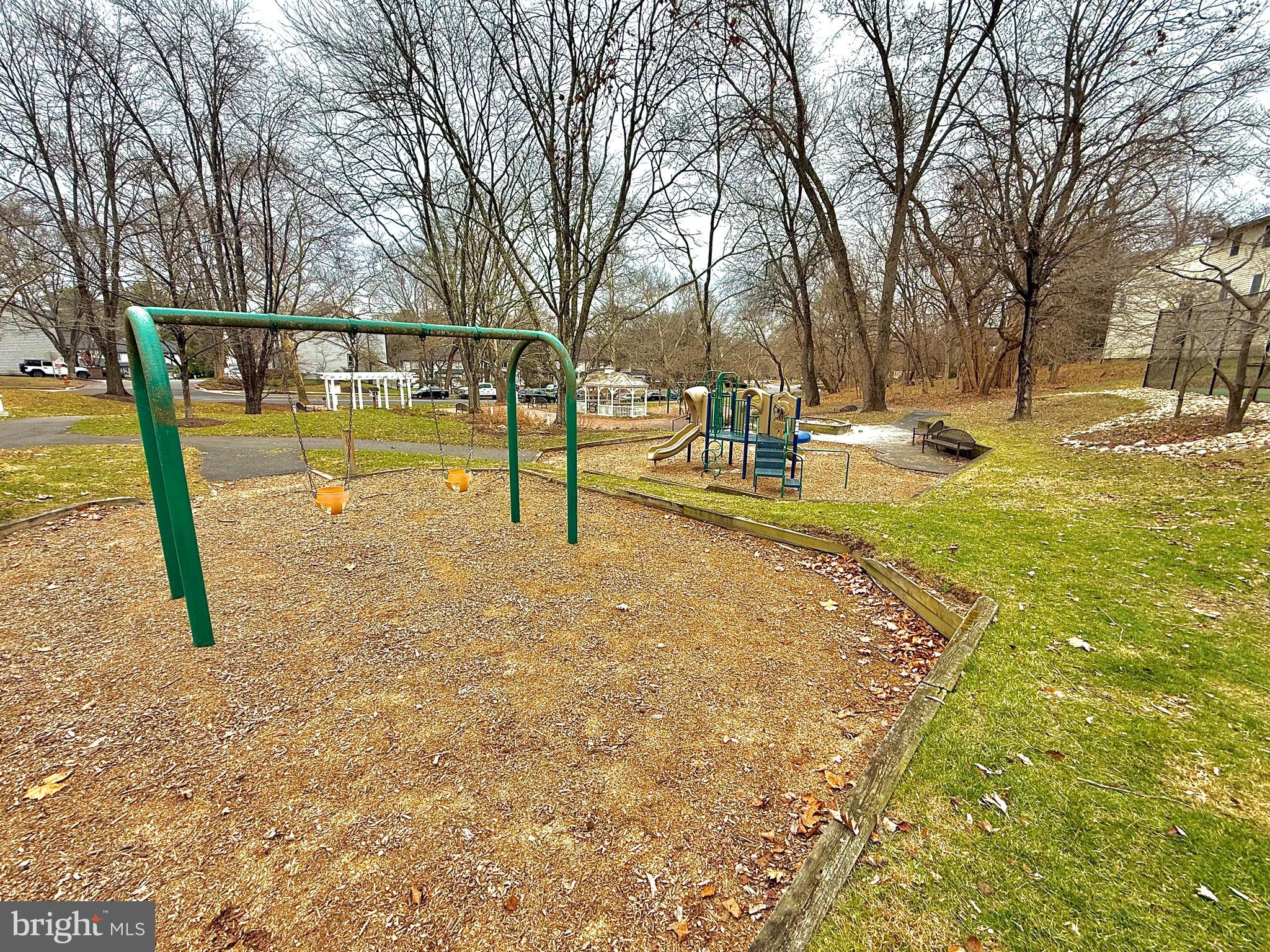 TOWN CENTER - Residential