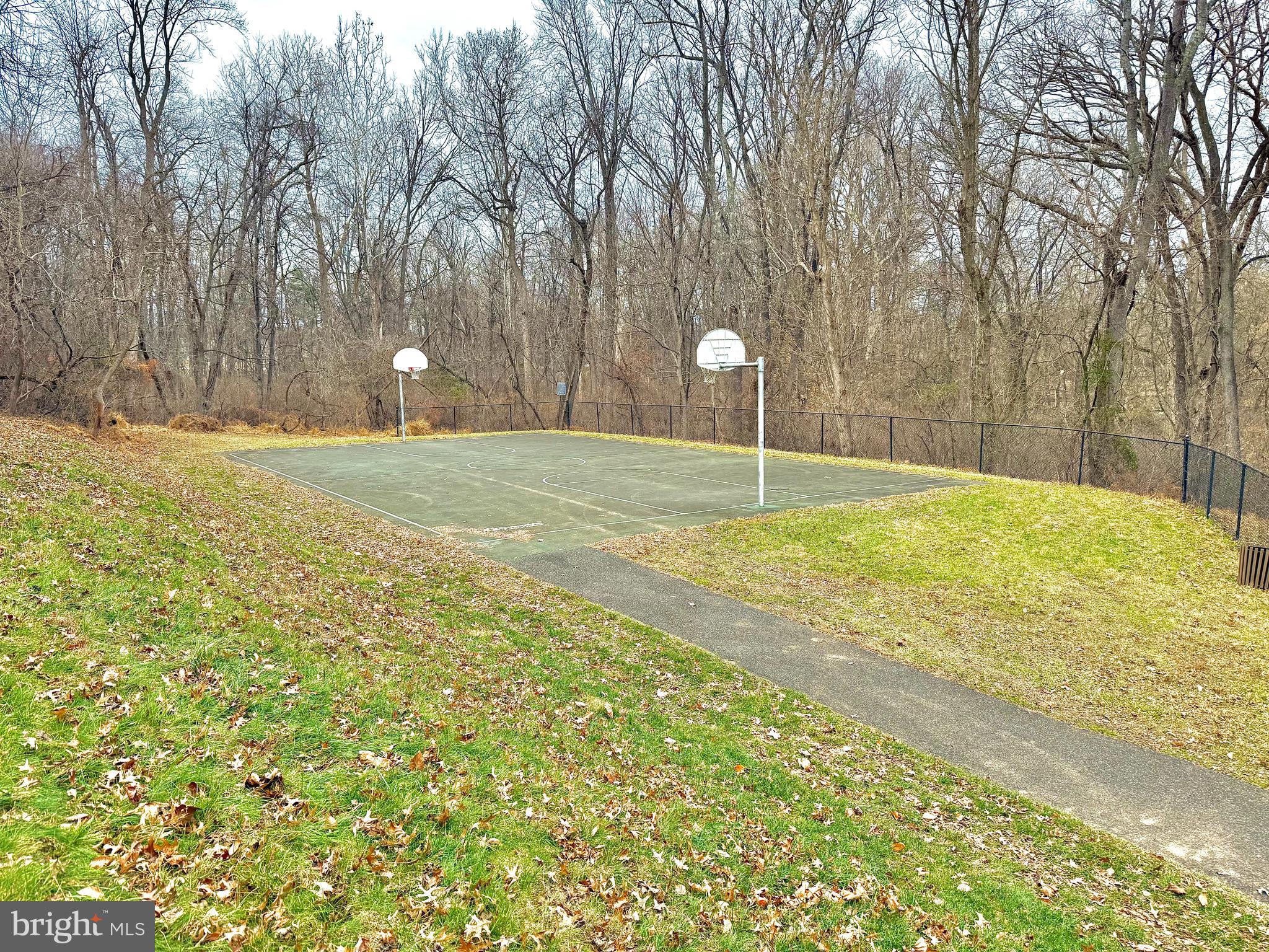 TOWN CENTER - Residential