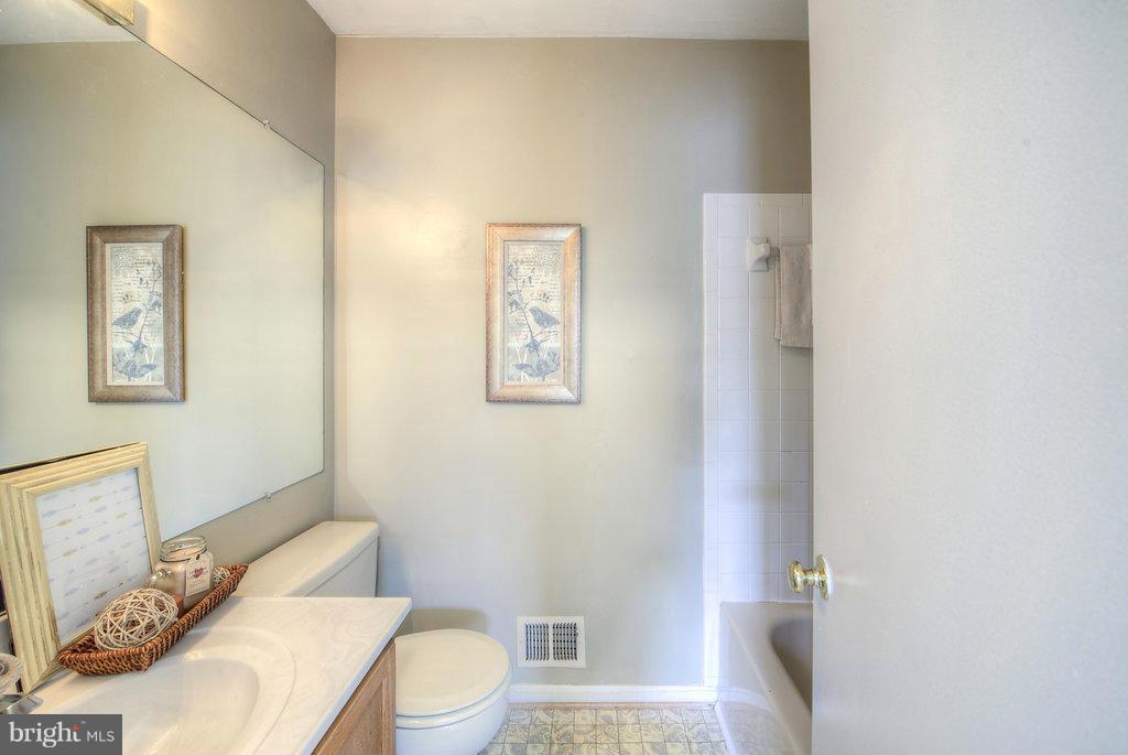 ARMFIELD FARMS - Residential