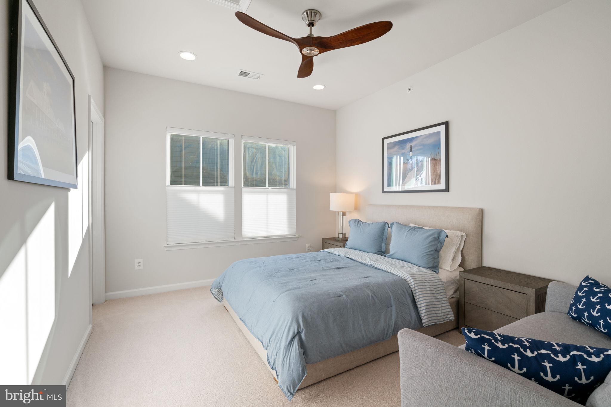 POTOMAC SHORES - Residential