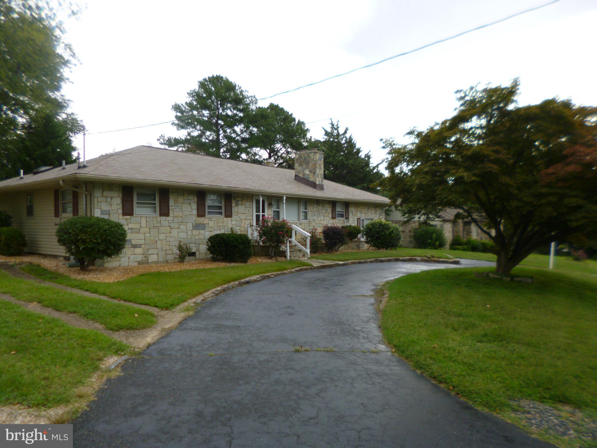 JACKSON PARK - Residential Lease