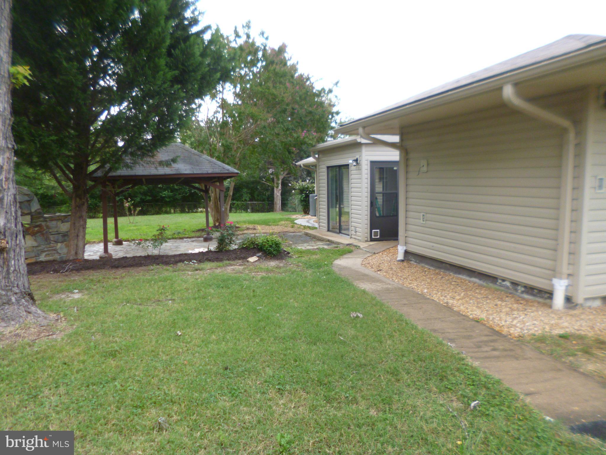 JACKSON PARK - Residential Lease