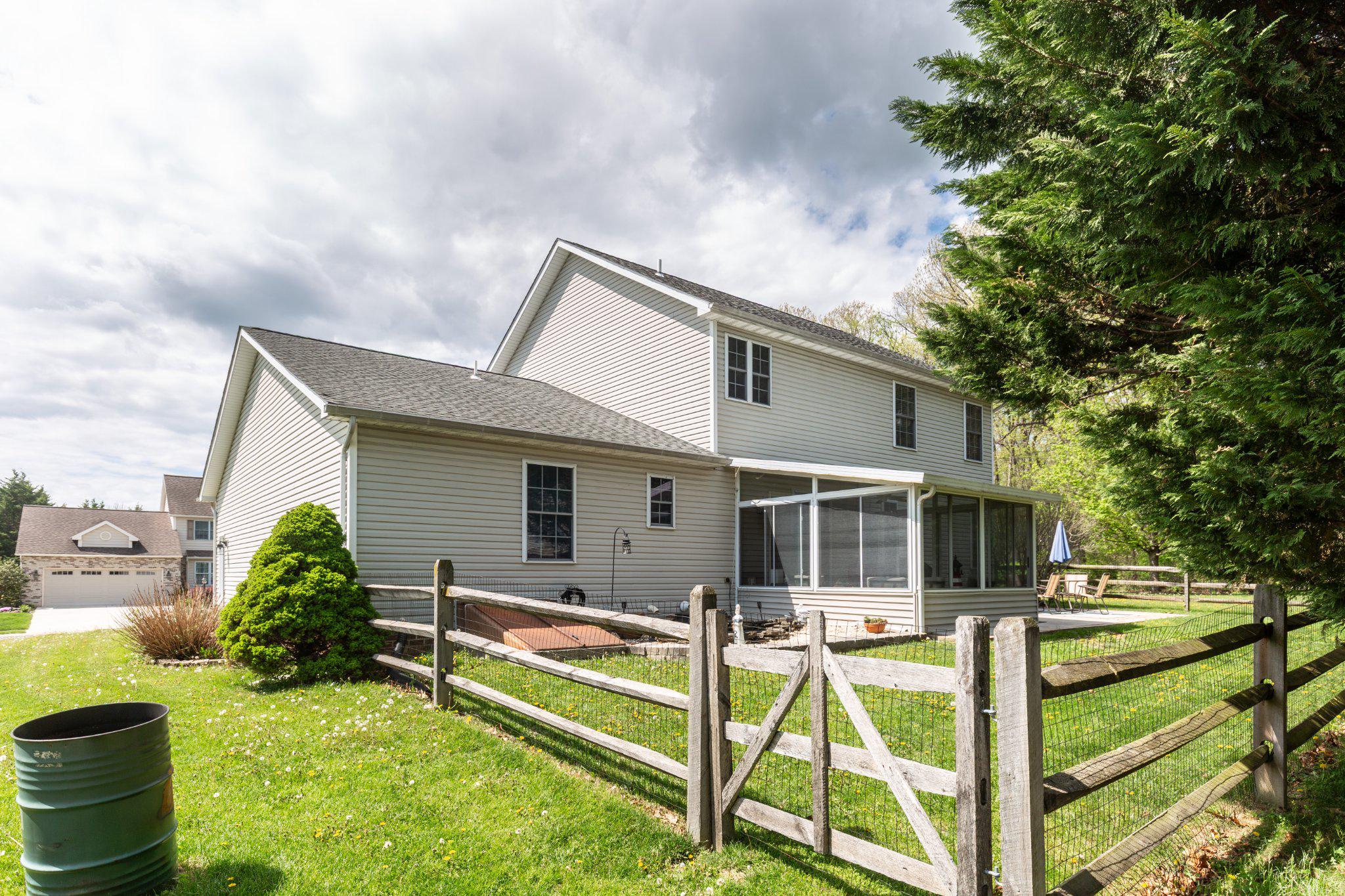 MEADOWVIEW - Residential