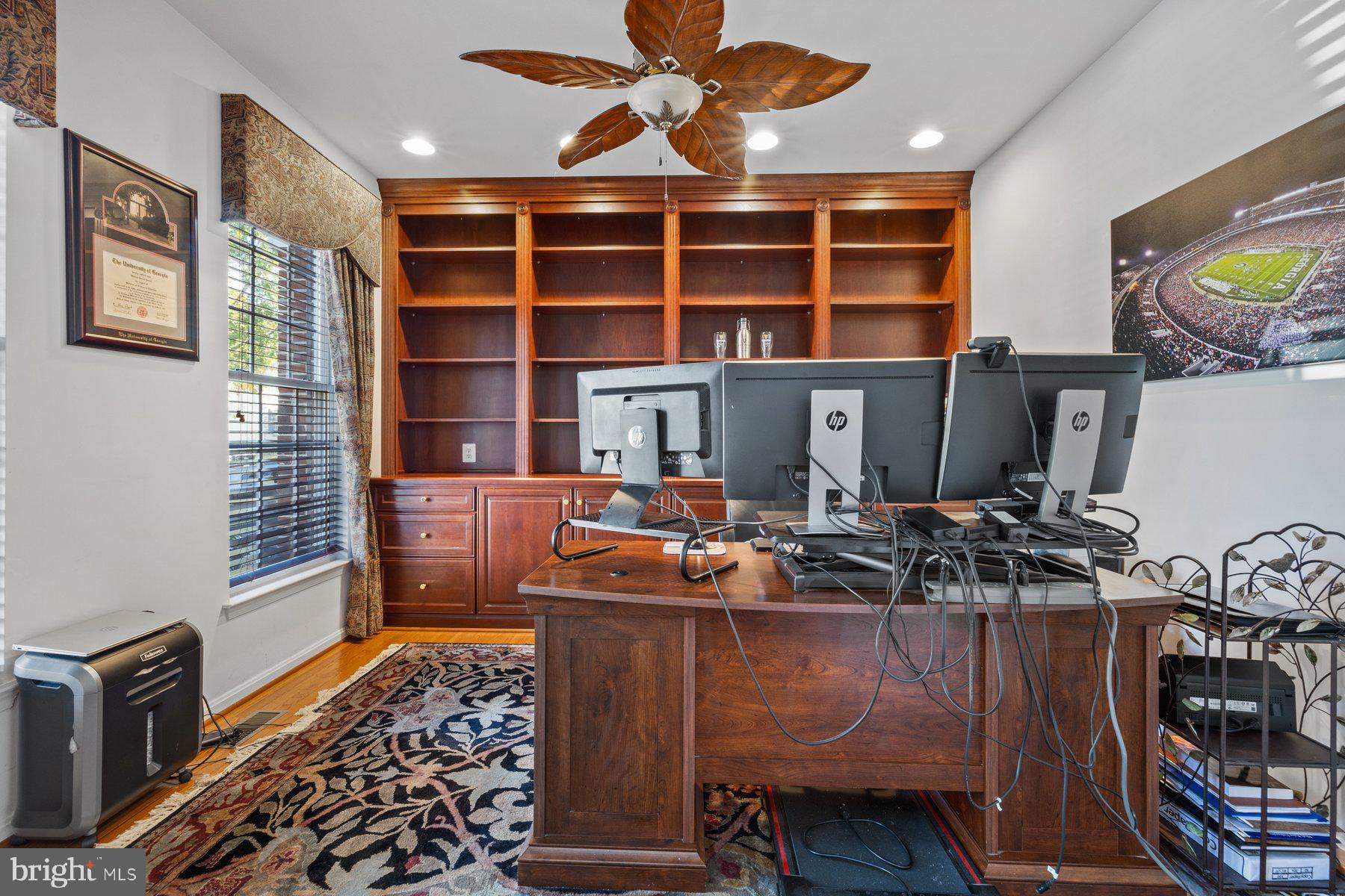 CHAPEL GROVE - Residential