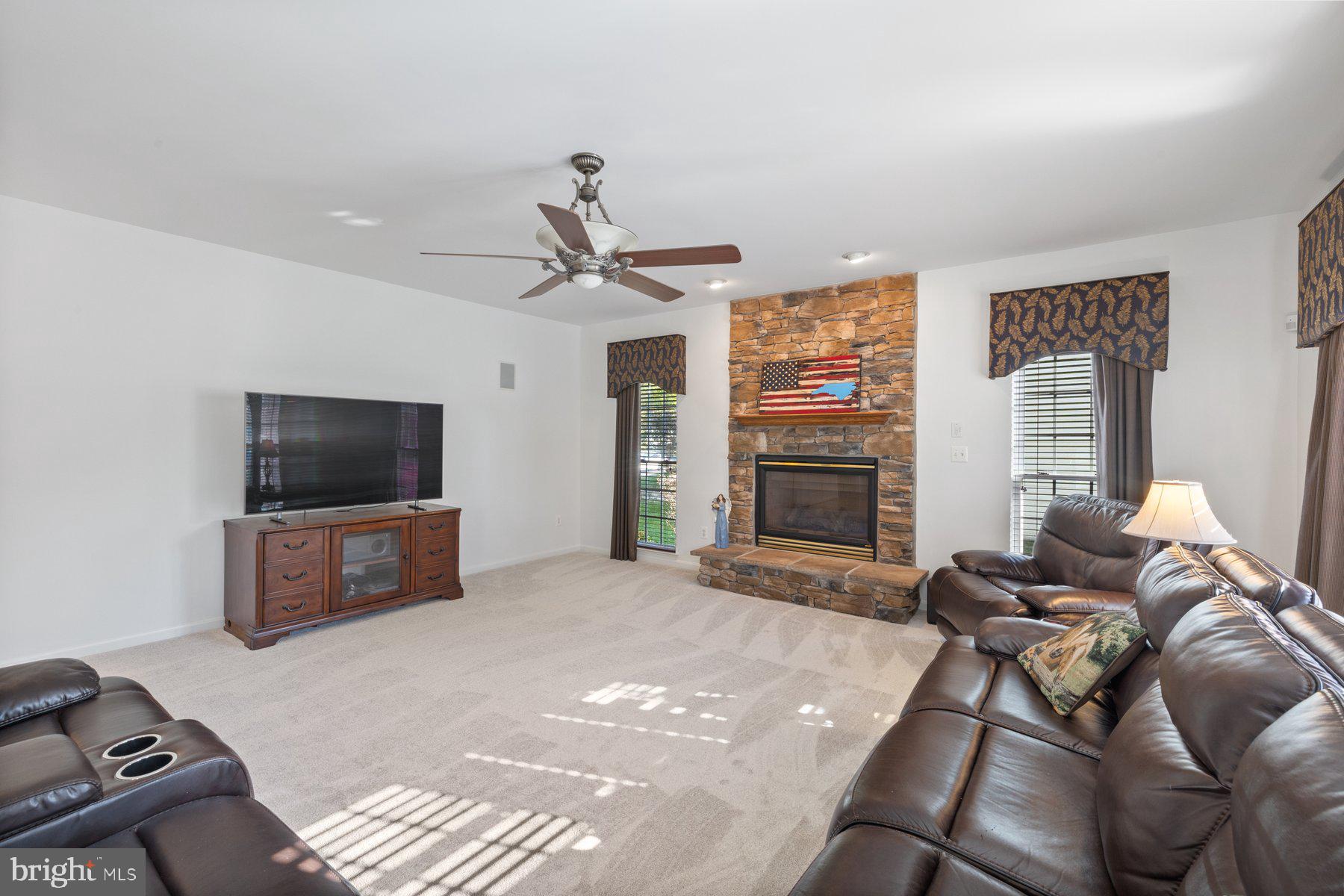 CHAPEL GROVE - Residential