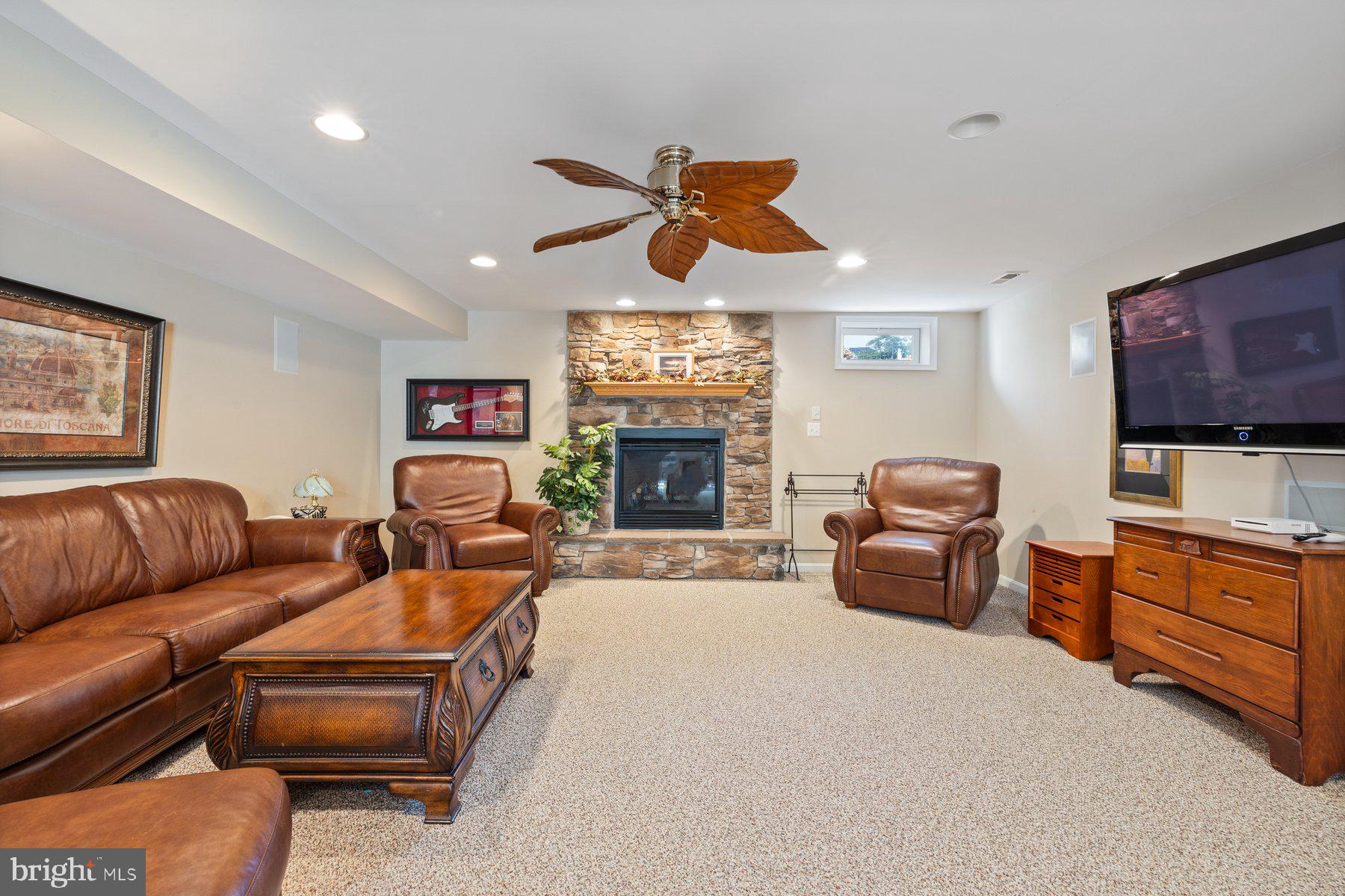 CHAPEL GROVE - Residential