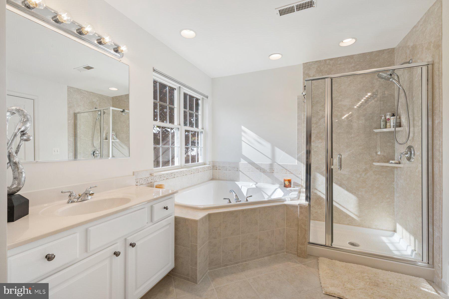 CHAPEL GROVE - Residential