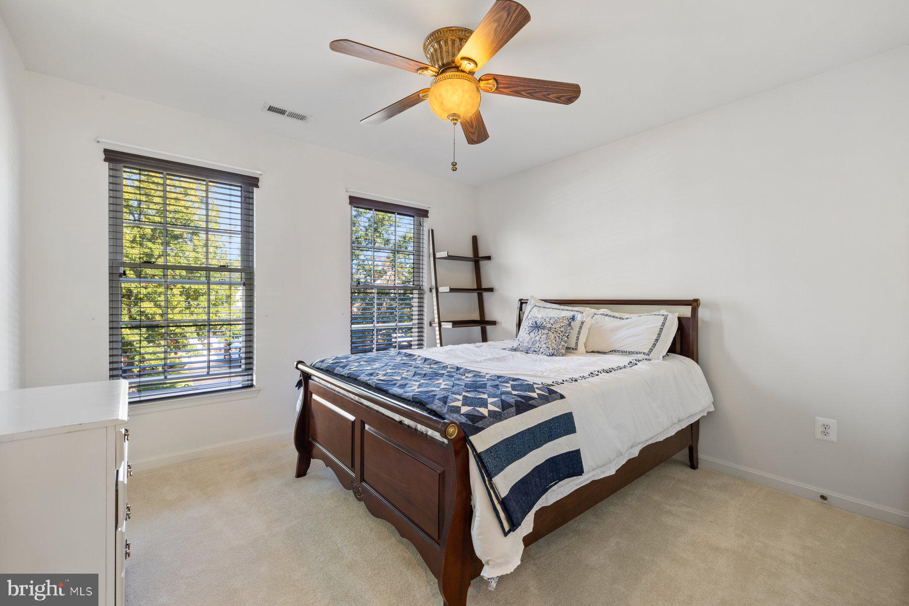 CHAPEL GROVE - Residential