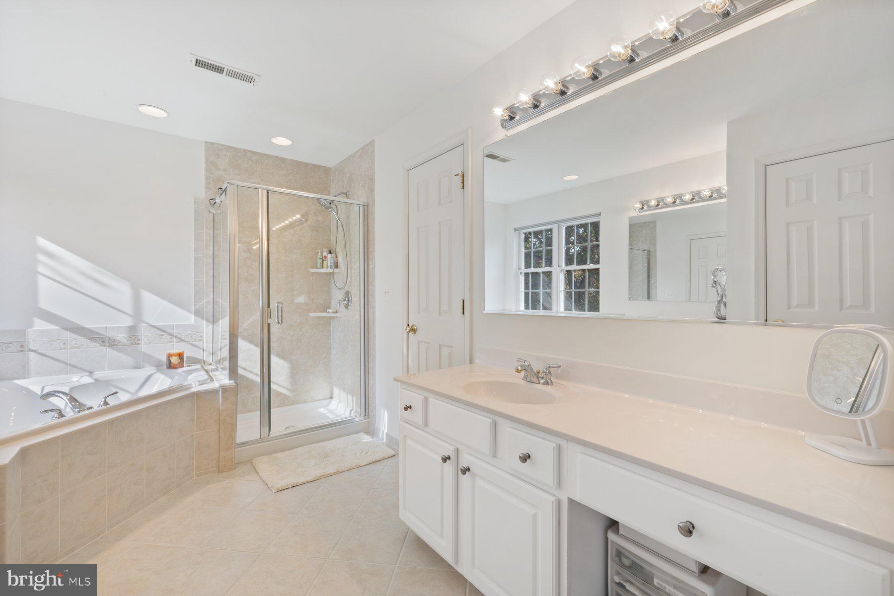 CHAPEL GROVE - Residential