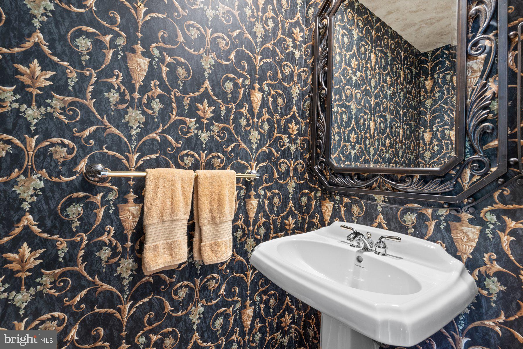 CHAPEL GROVE - Residential