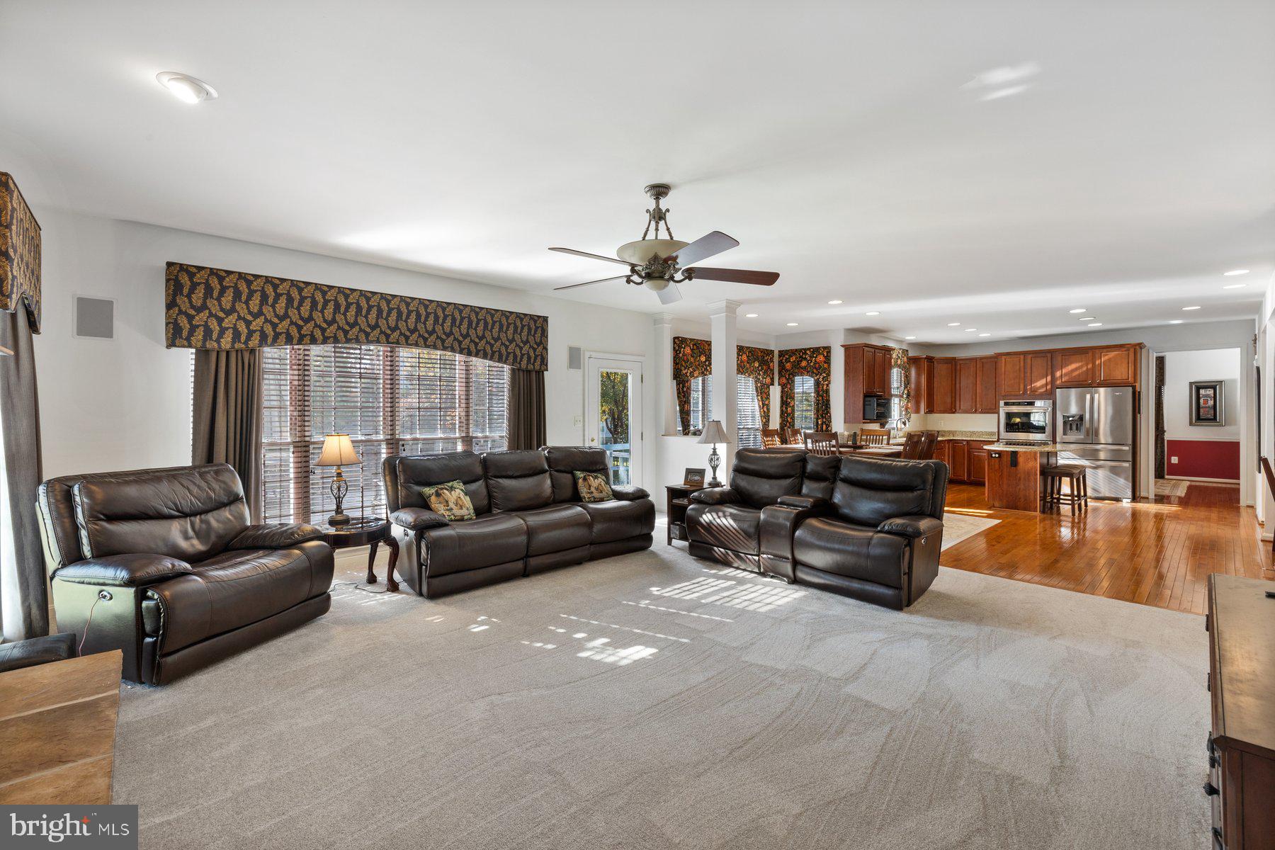 CHAPEL GROVE - Residential