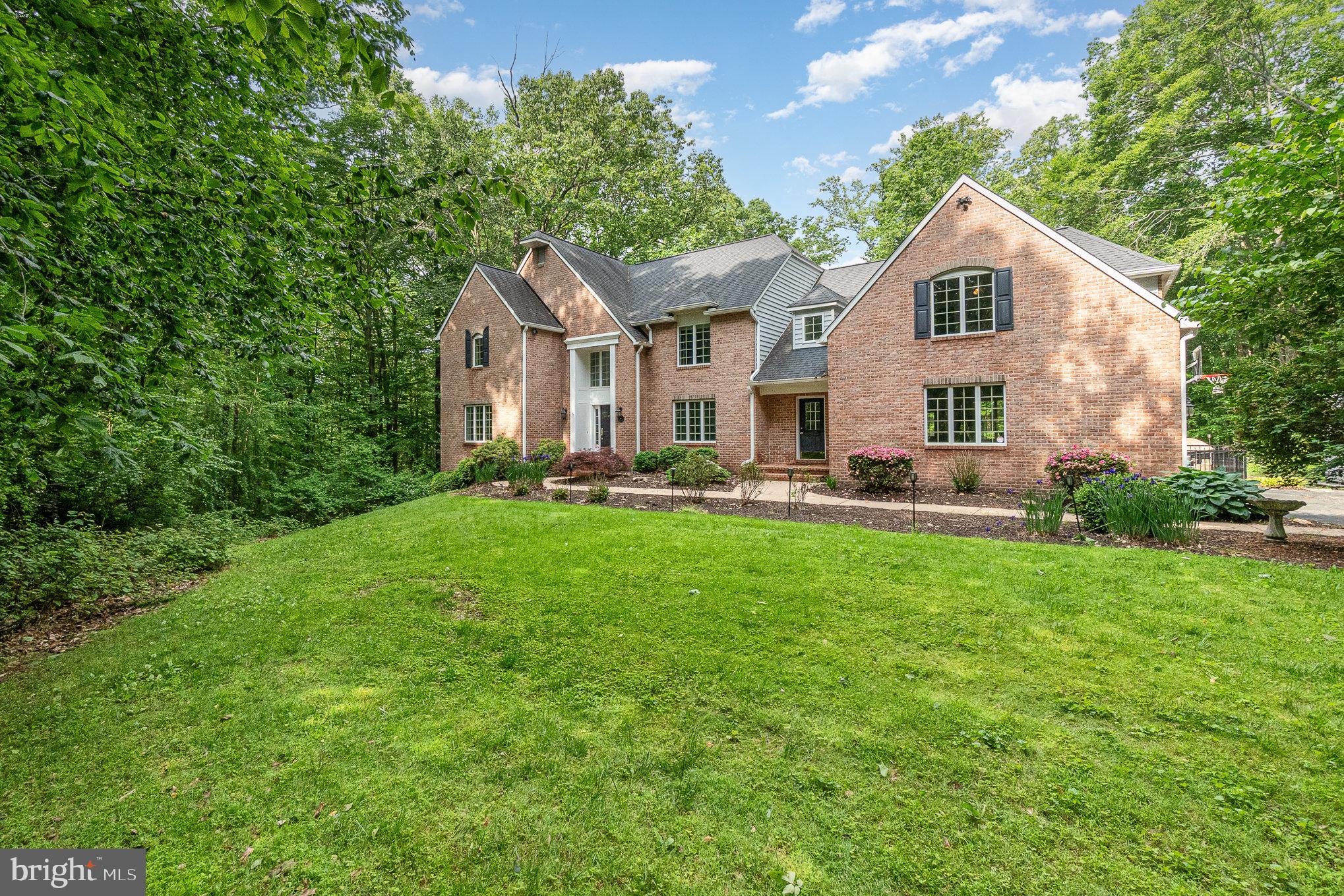 3042 OAK FARM ROAD