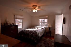 GLENVIEW - Residential Lease