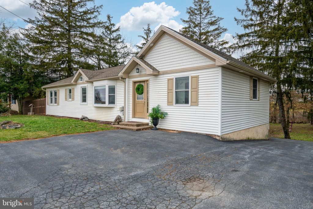 Photo of 6124 Elizabethtown Road, Manheim, PA 17545 (MLS # PALA2046382)
