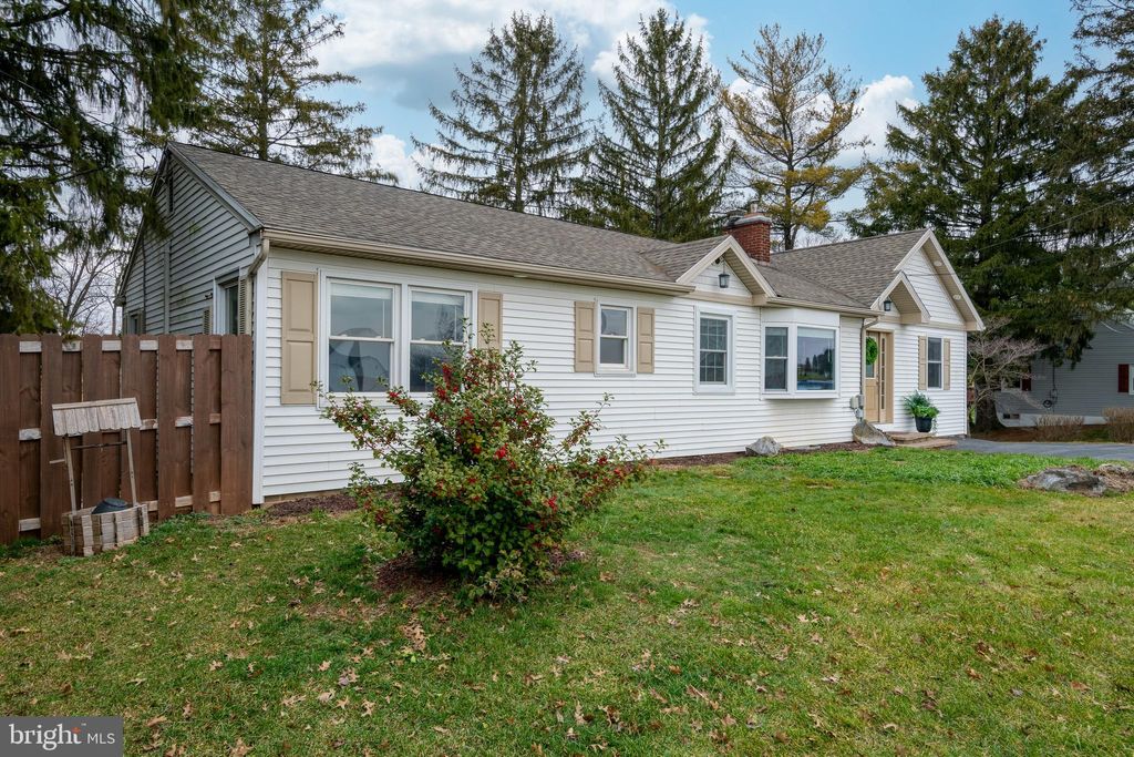 Photo of 6124 Elizabethtown Road, Manheim, PA 17545 (MLS # PALA2046382)