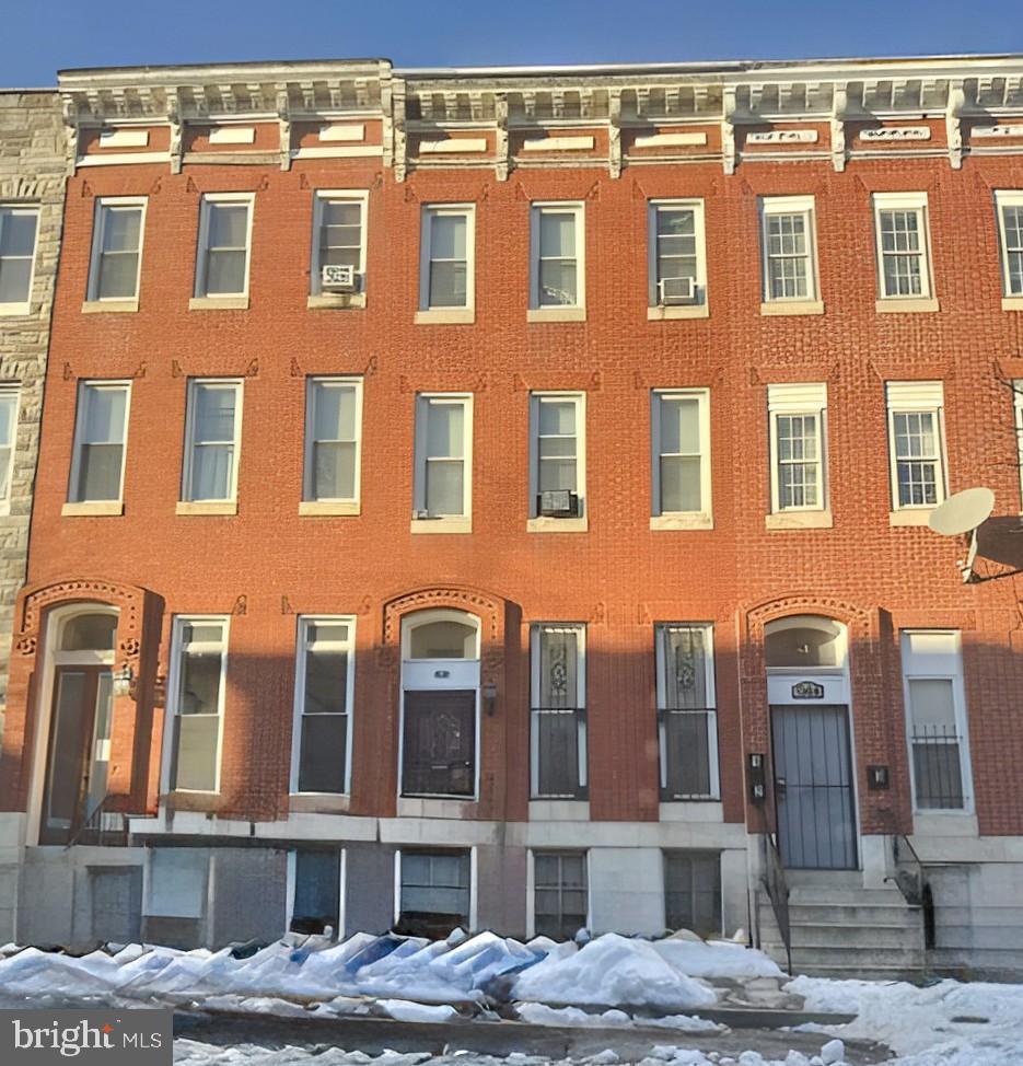 944 HARLEM AVENUE