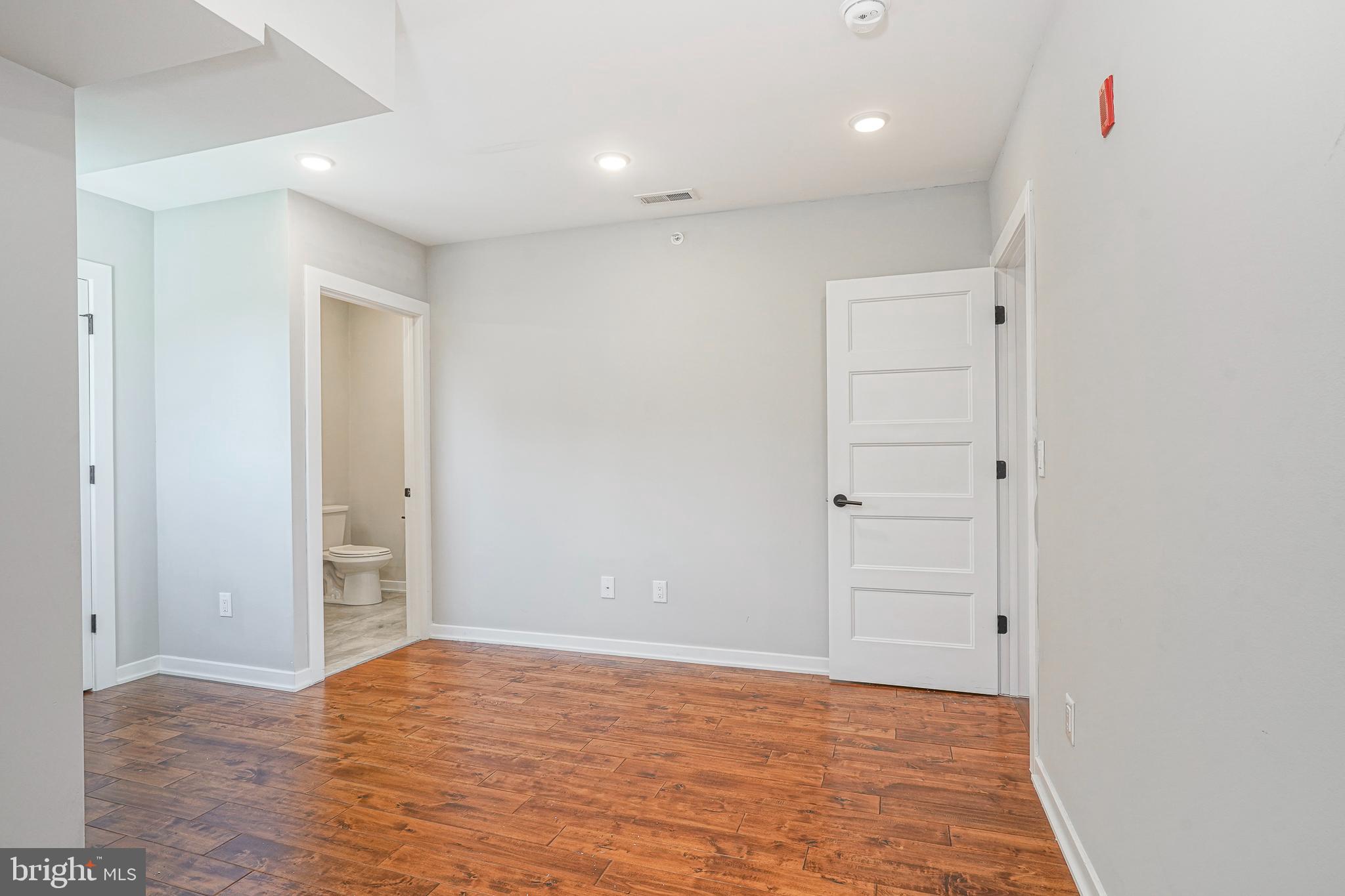 FRANCISVILLE - Residential Lease