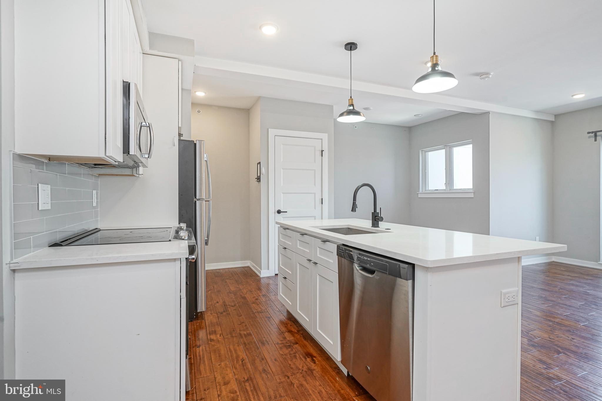 FRANCISVILLE - Residential Lease