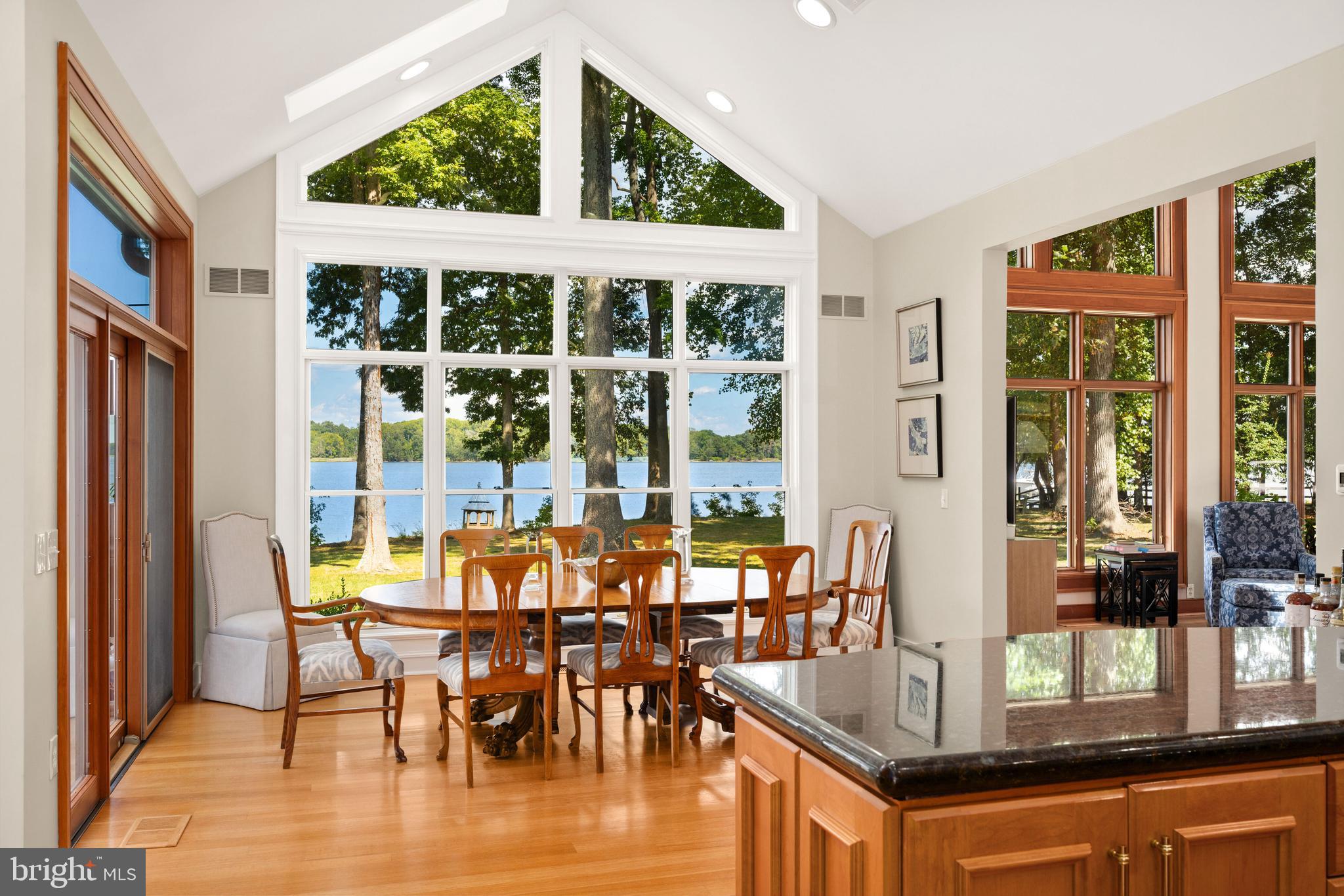 BENNETT POINT - Residential