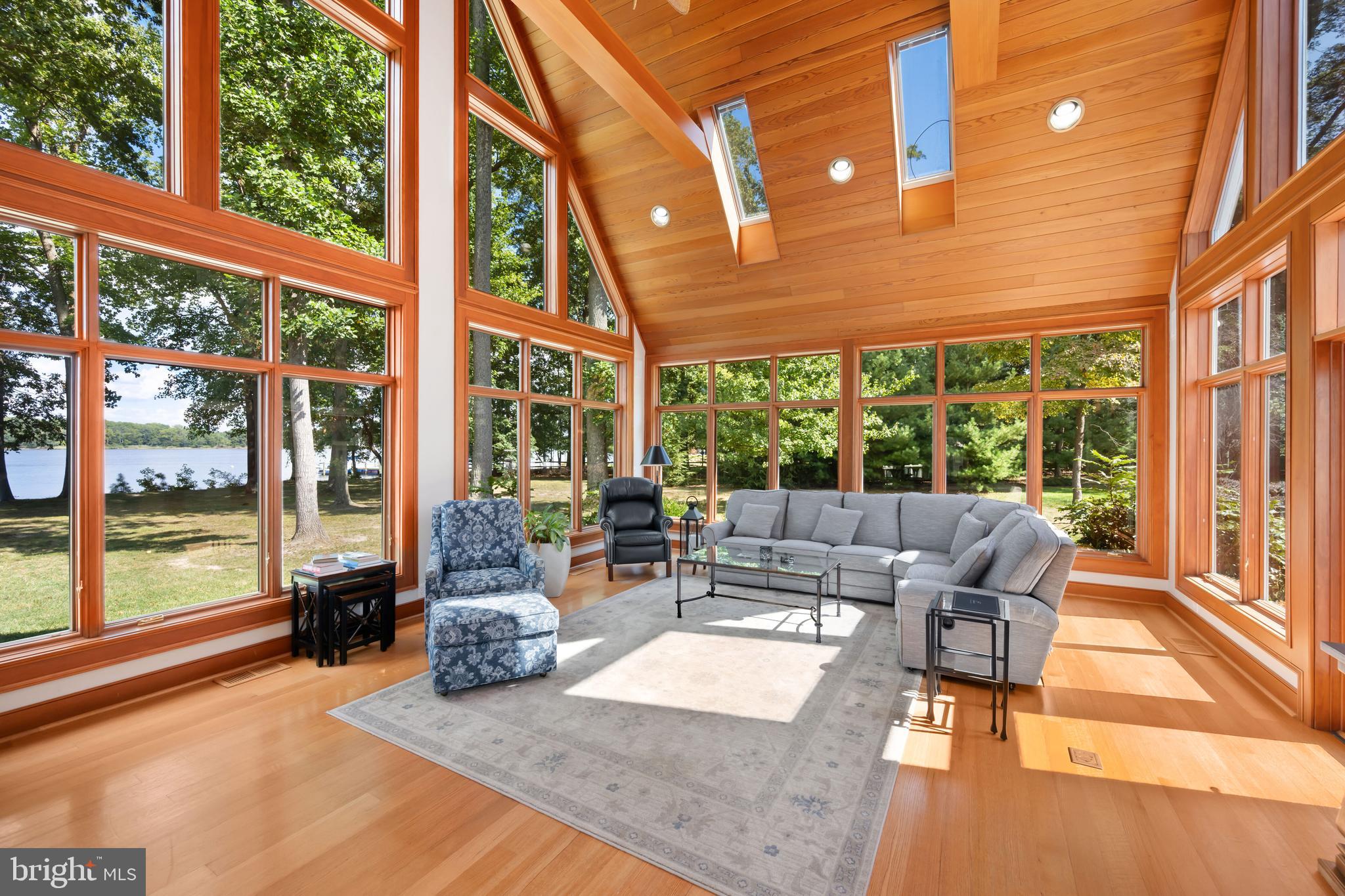 BENNETT POINT - Residential