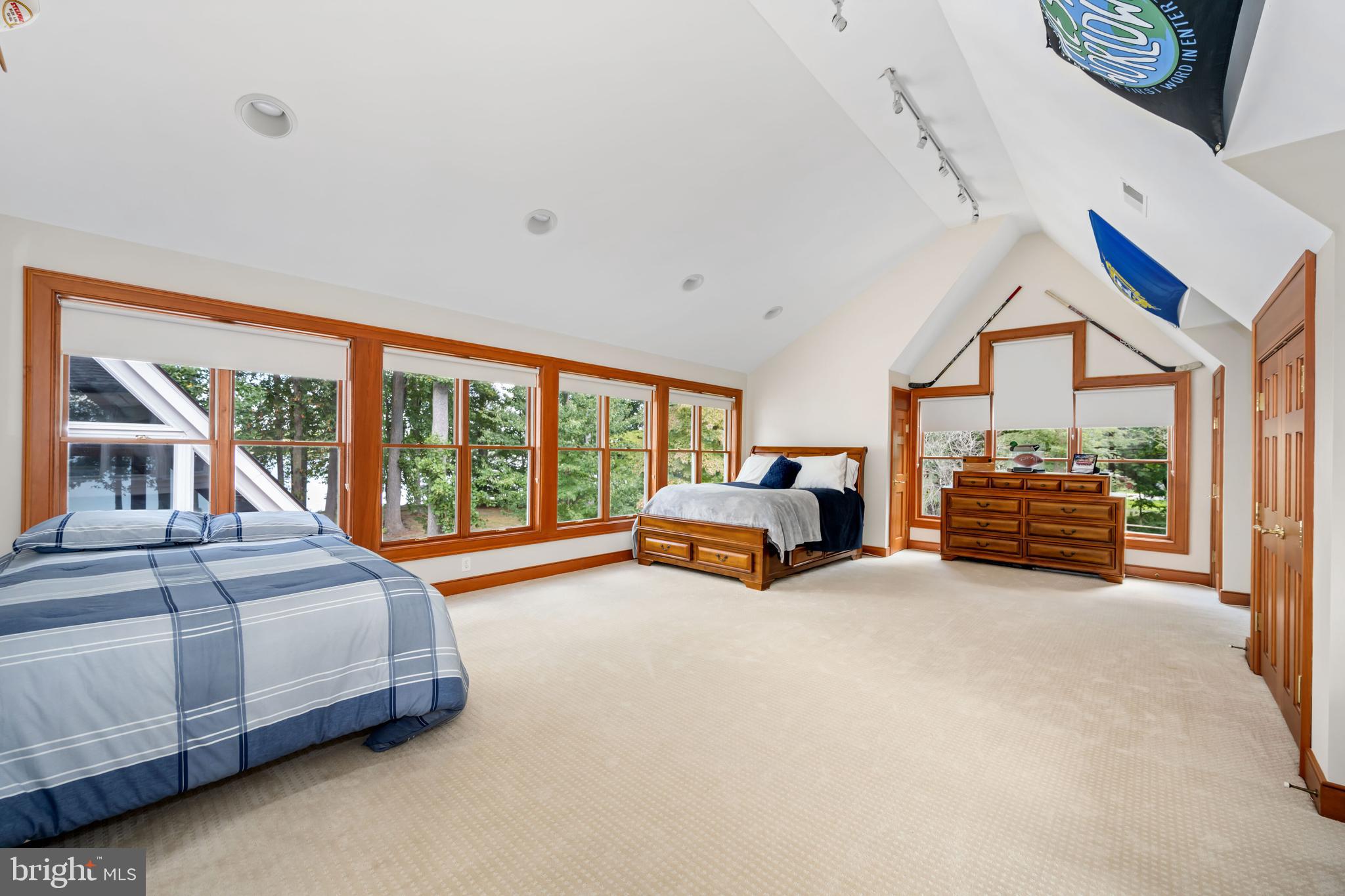 BENNETT POINT - Residential