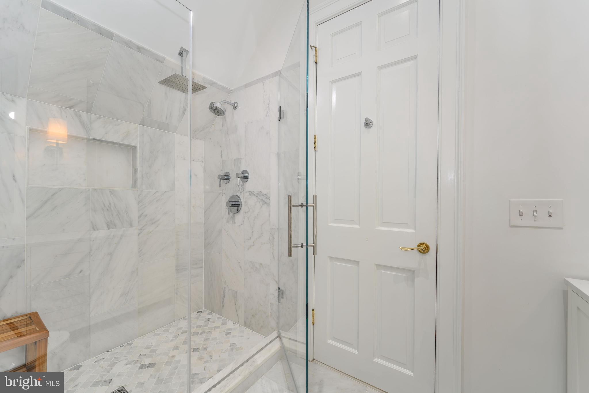 BENNETT POINT - Residential