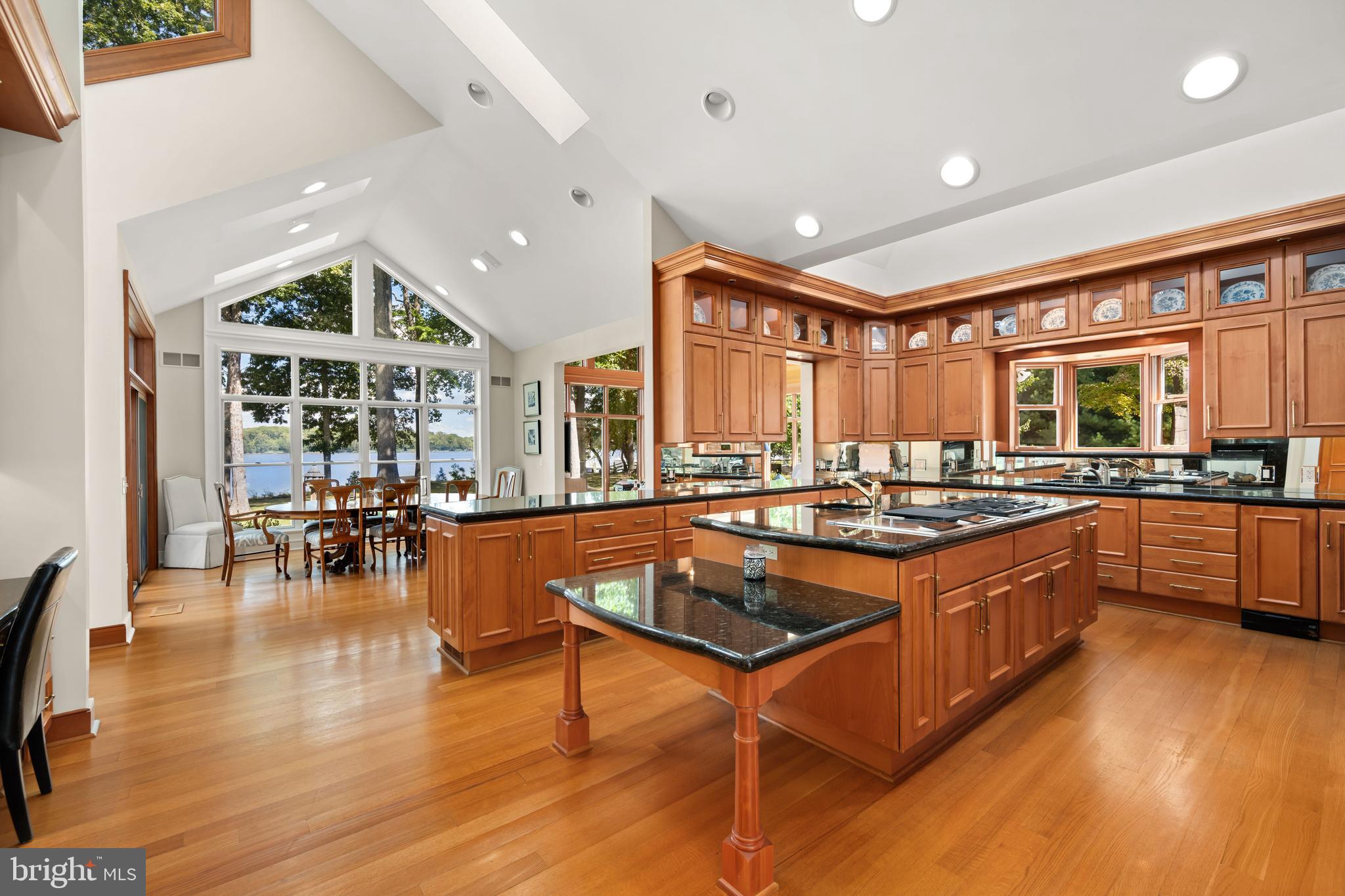 BENNETT POINT - Residential