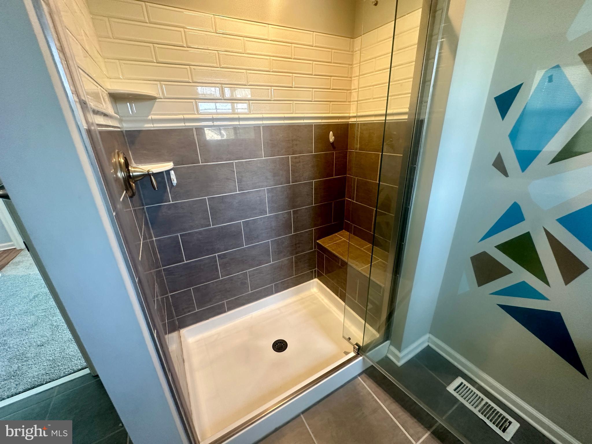 HICKORY RUN II - Residential