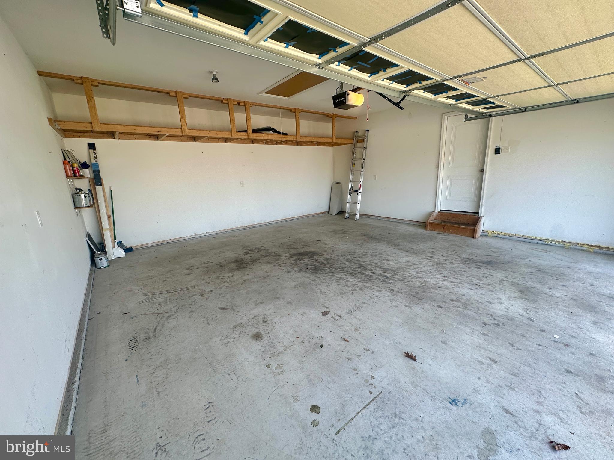 HICKORY RUN II - Residential