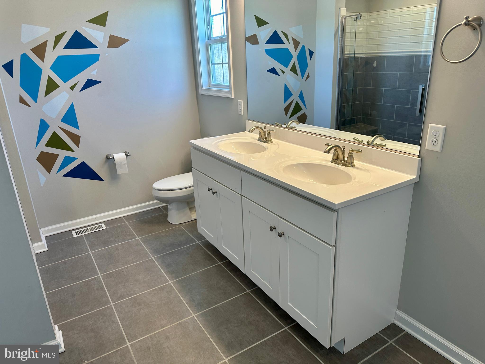 HICKORY RUN II - Residential