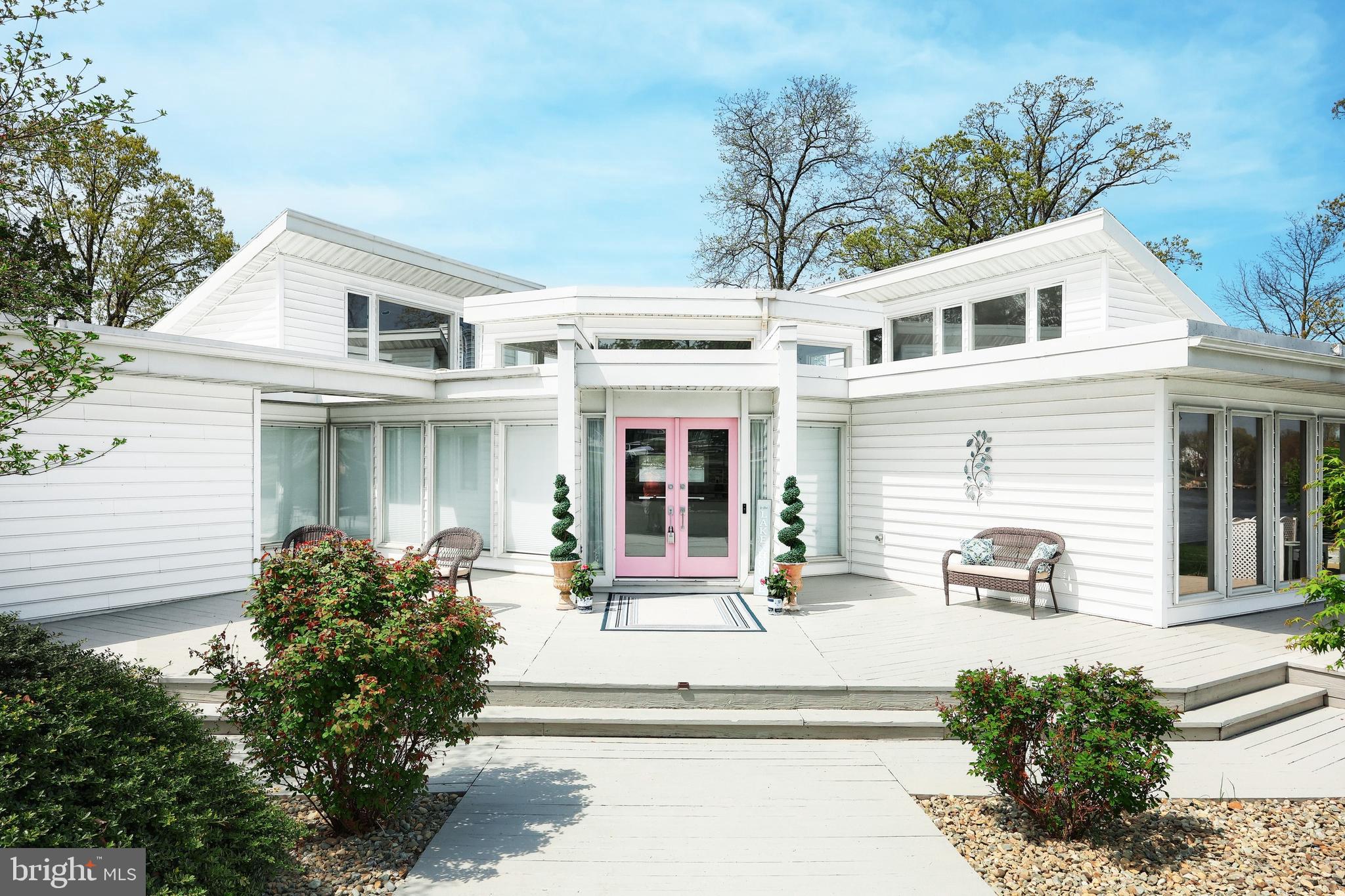 LAKE MEADE - Residential