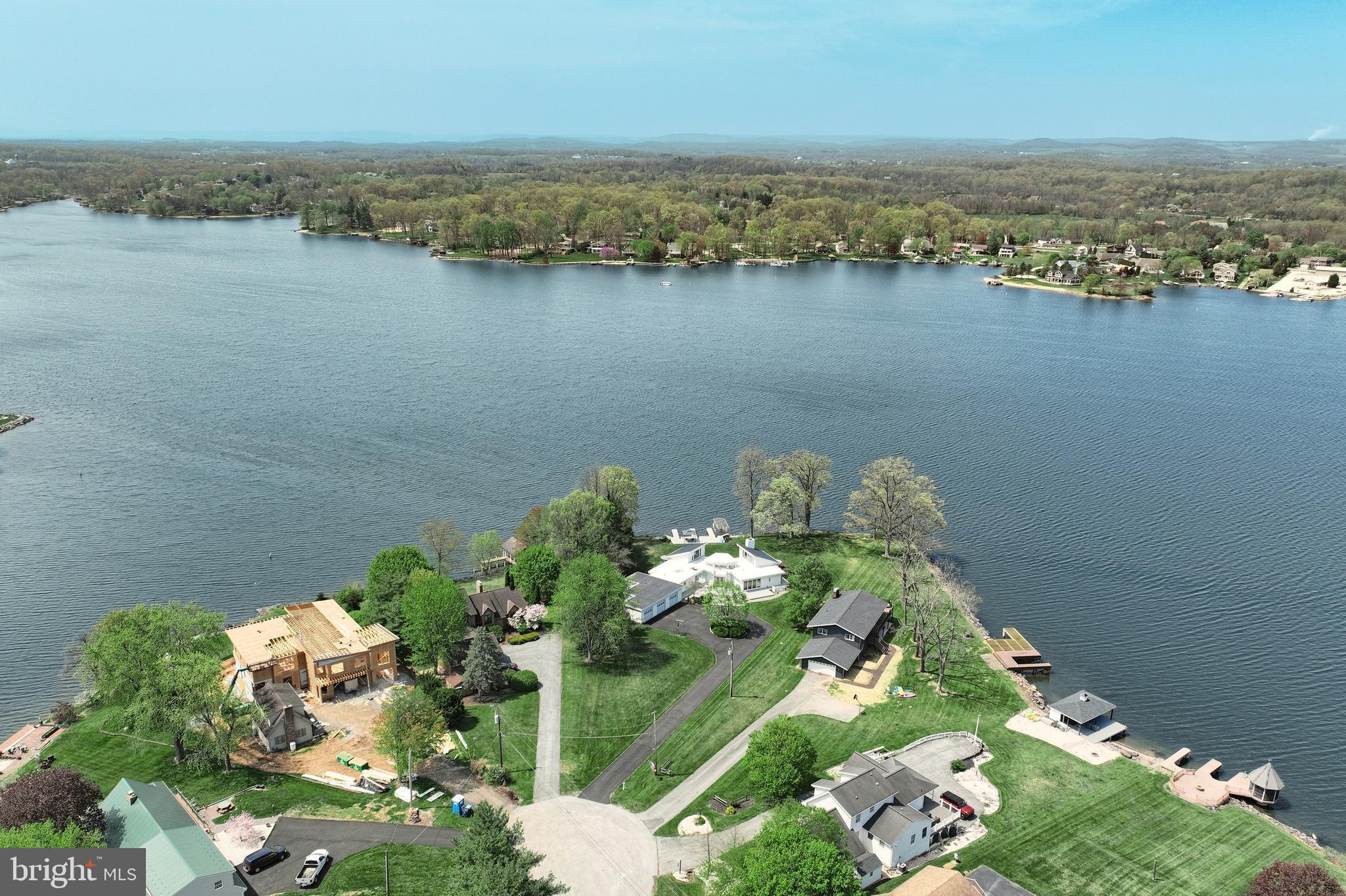 LAKE MEADE - Residential
