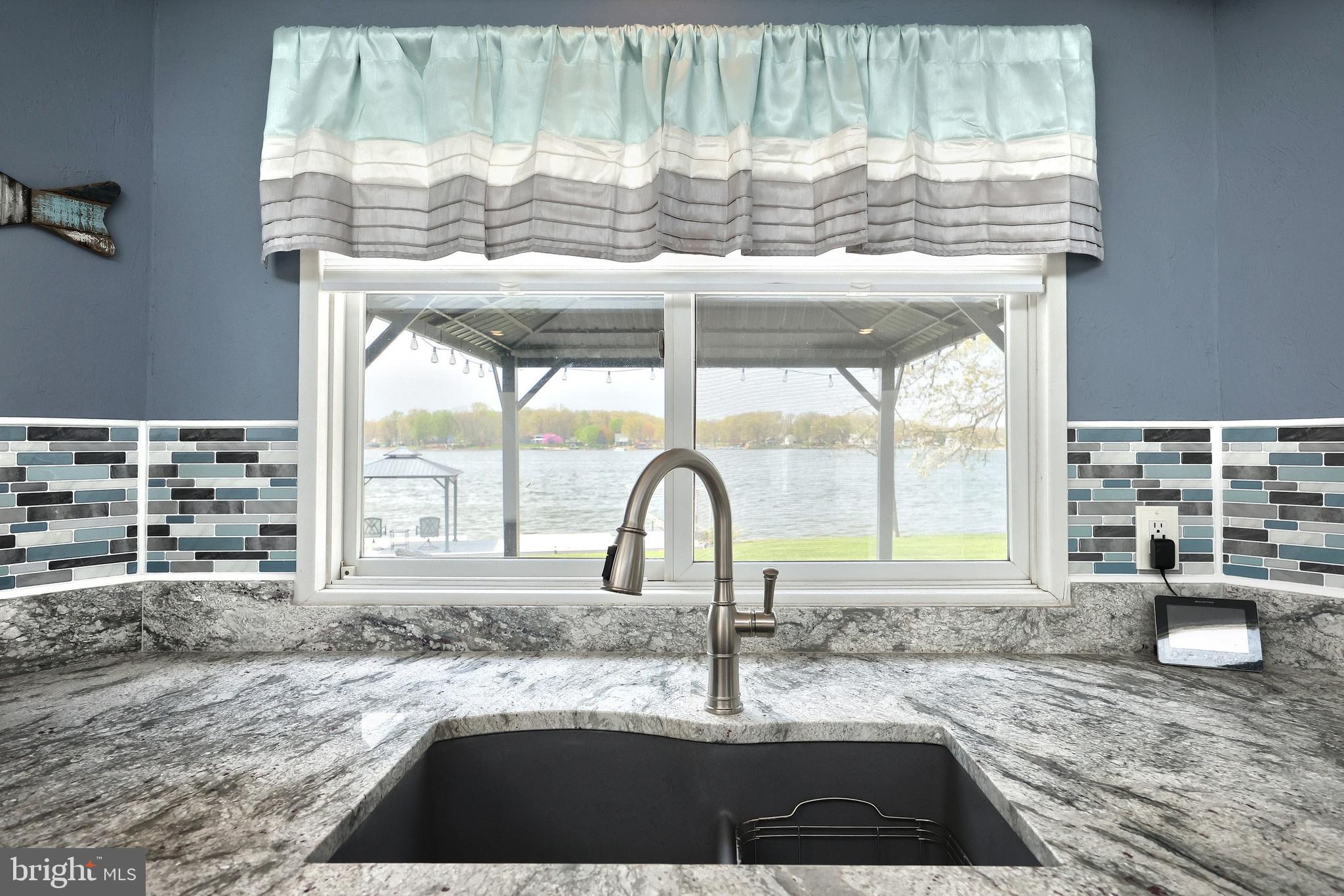 LAKE MEADE - Residential