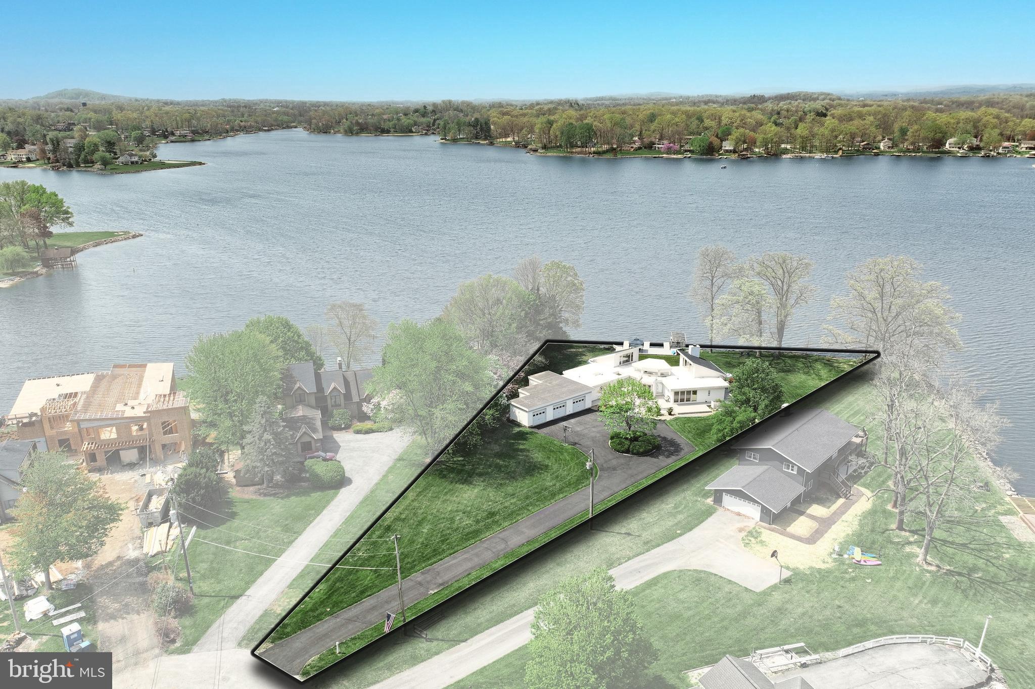 LAKE MEADE - Residential