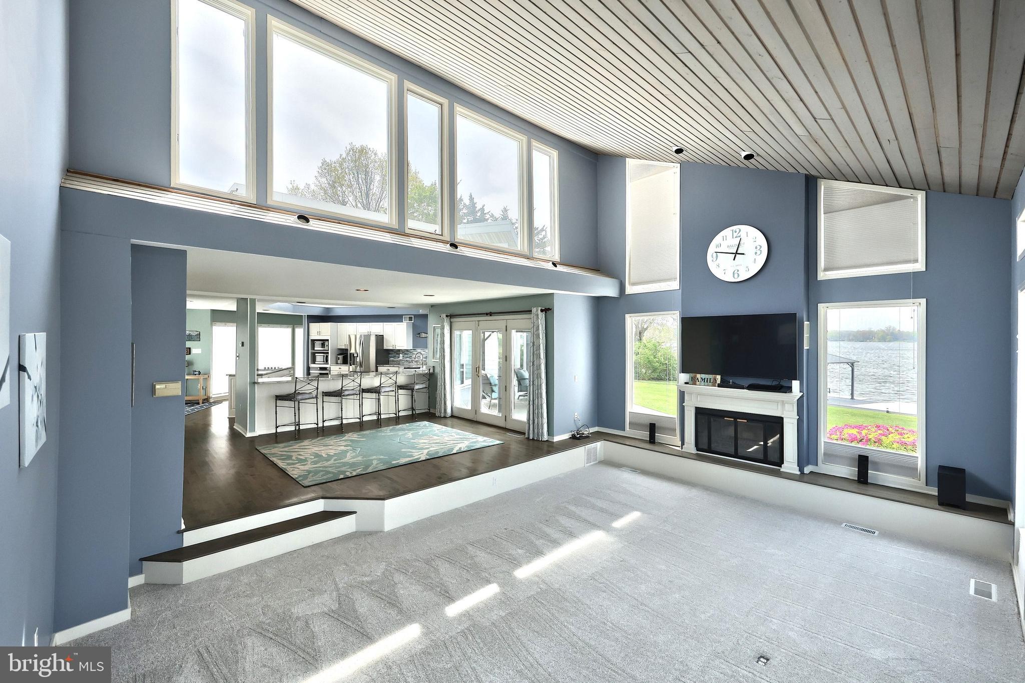 LAKE MEADE - Residential