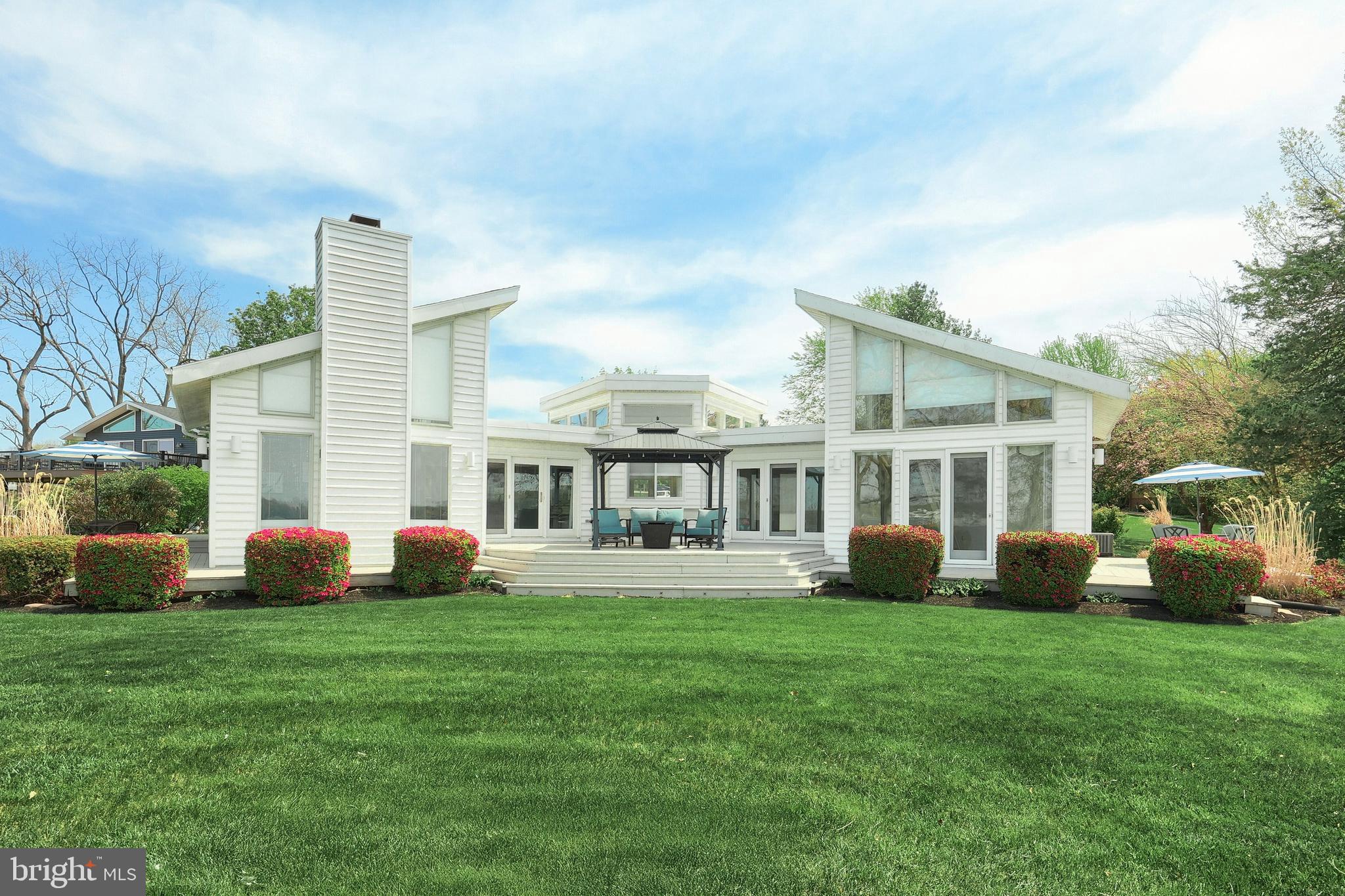 LAKE MEADE - Residential