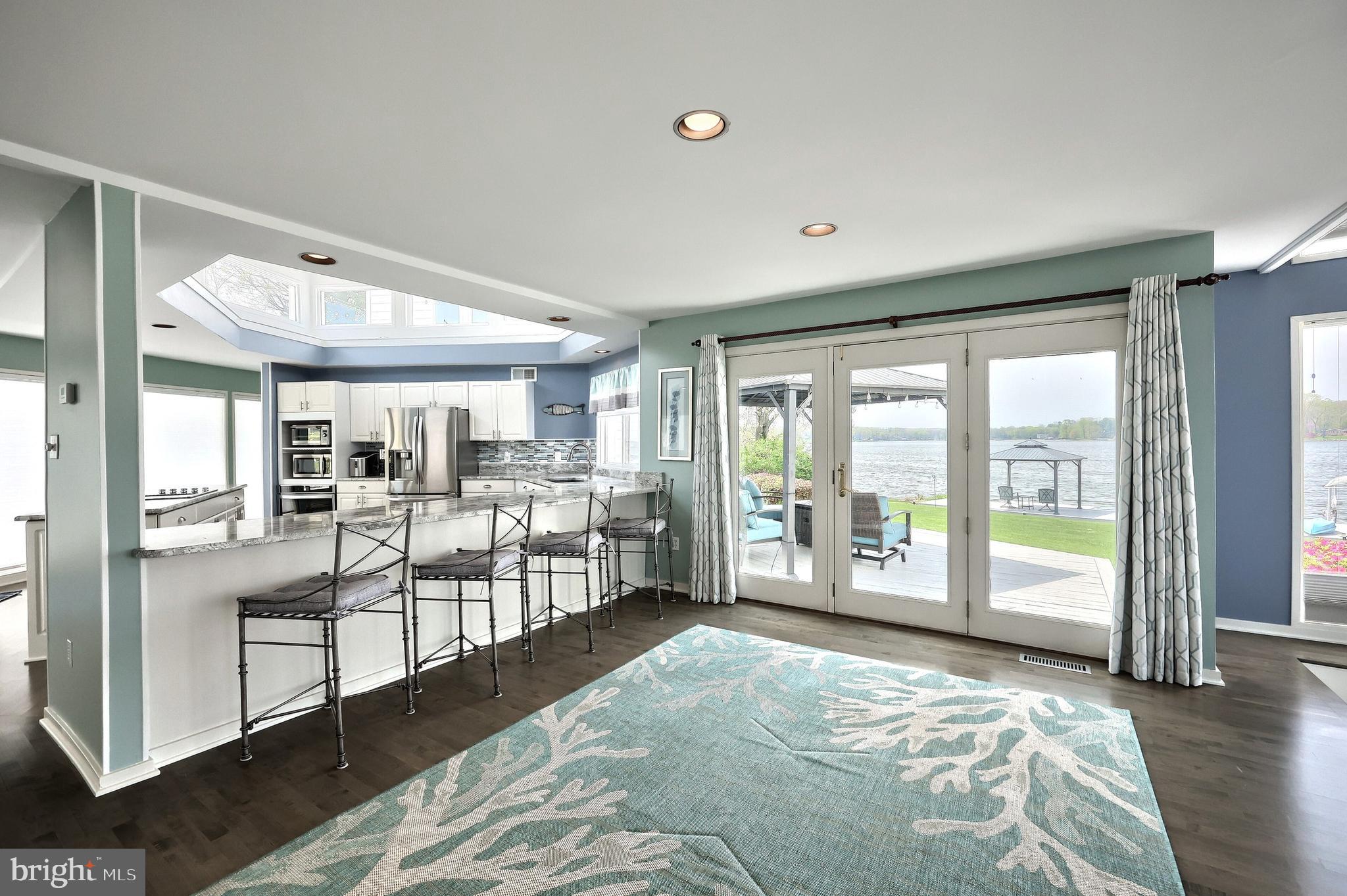 LAKE MEADE - Residential