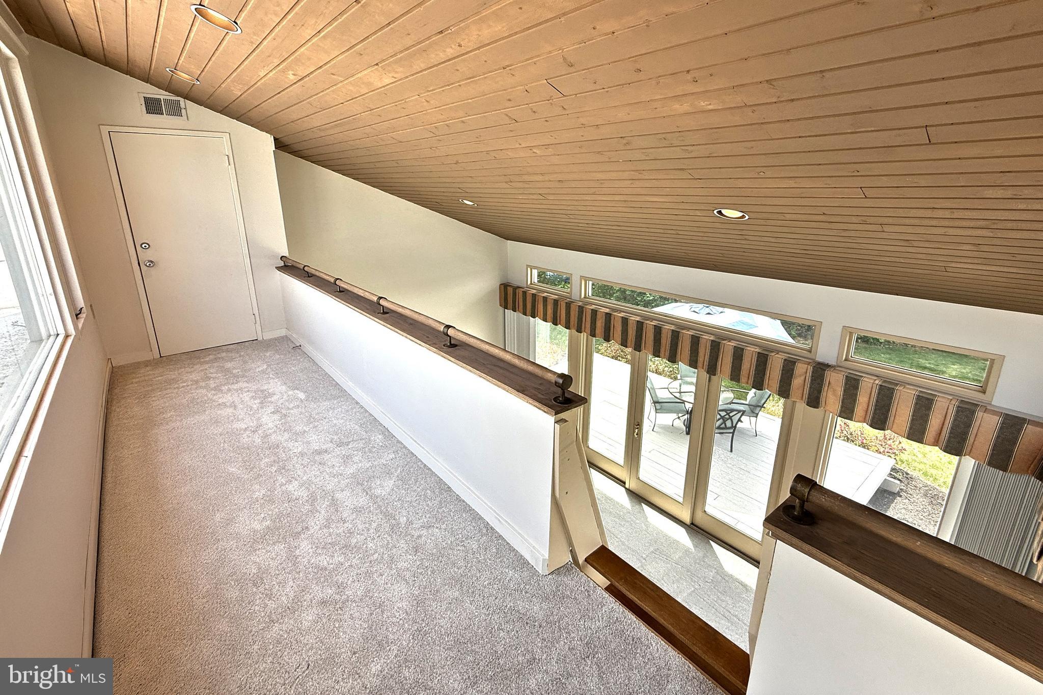 LAKE MEADE - Residential