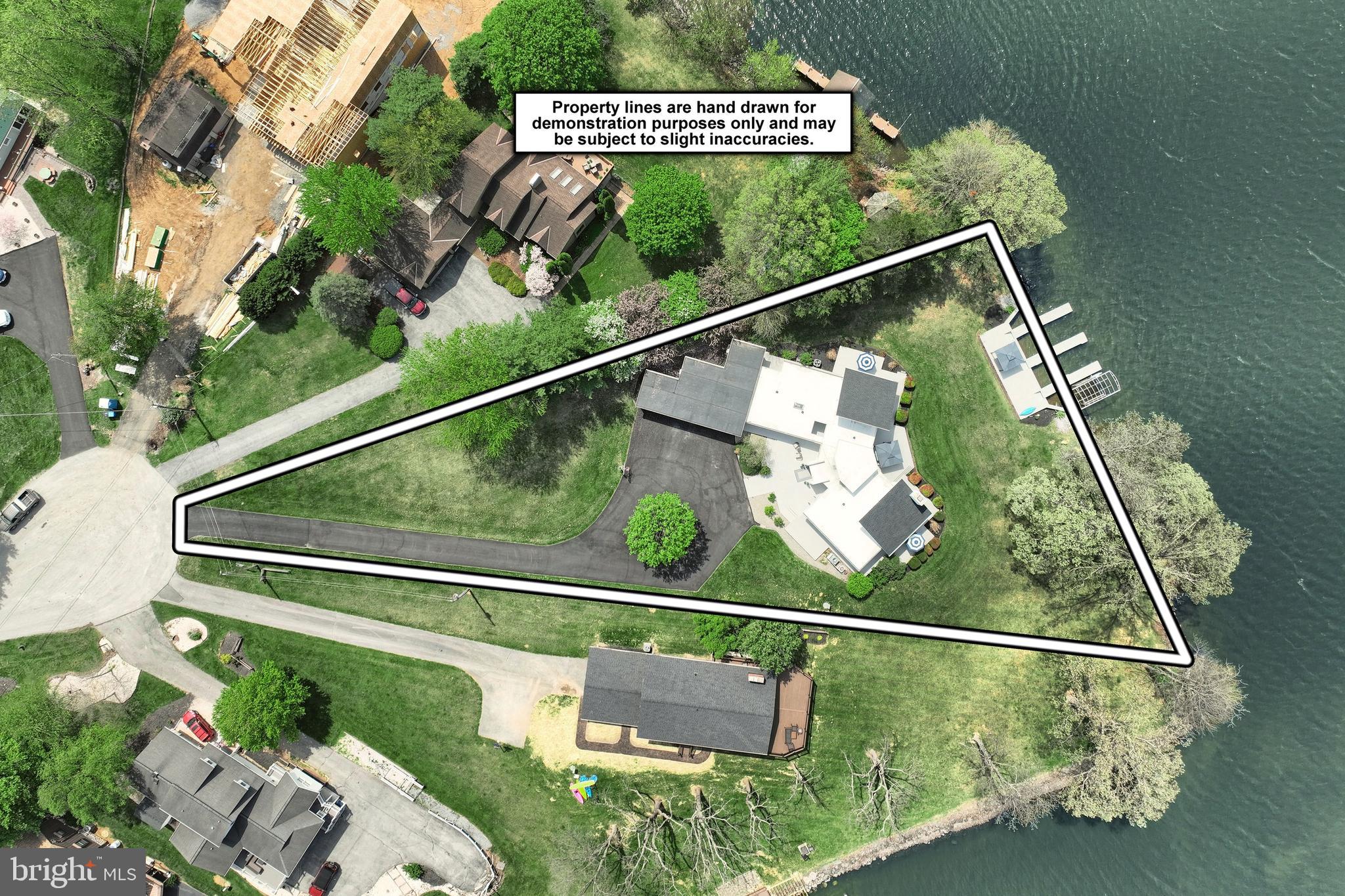 LAKE MEADE - Residential