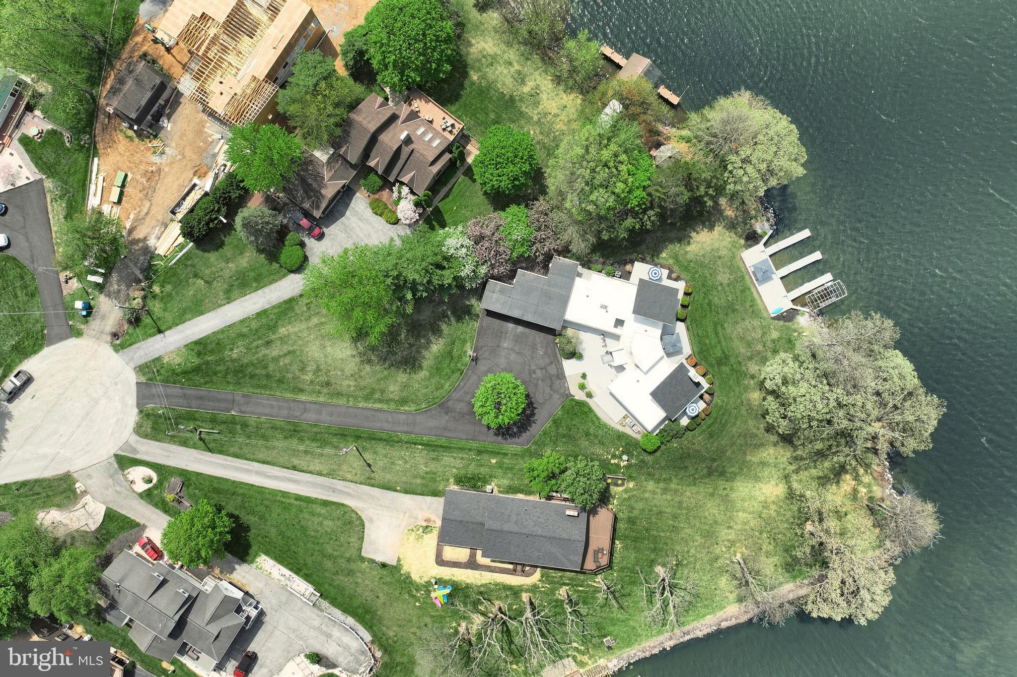 LAKE MEADE - Residential