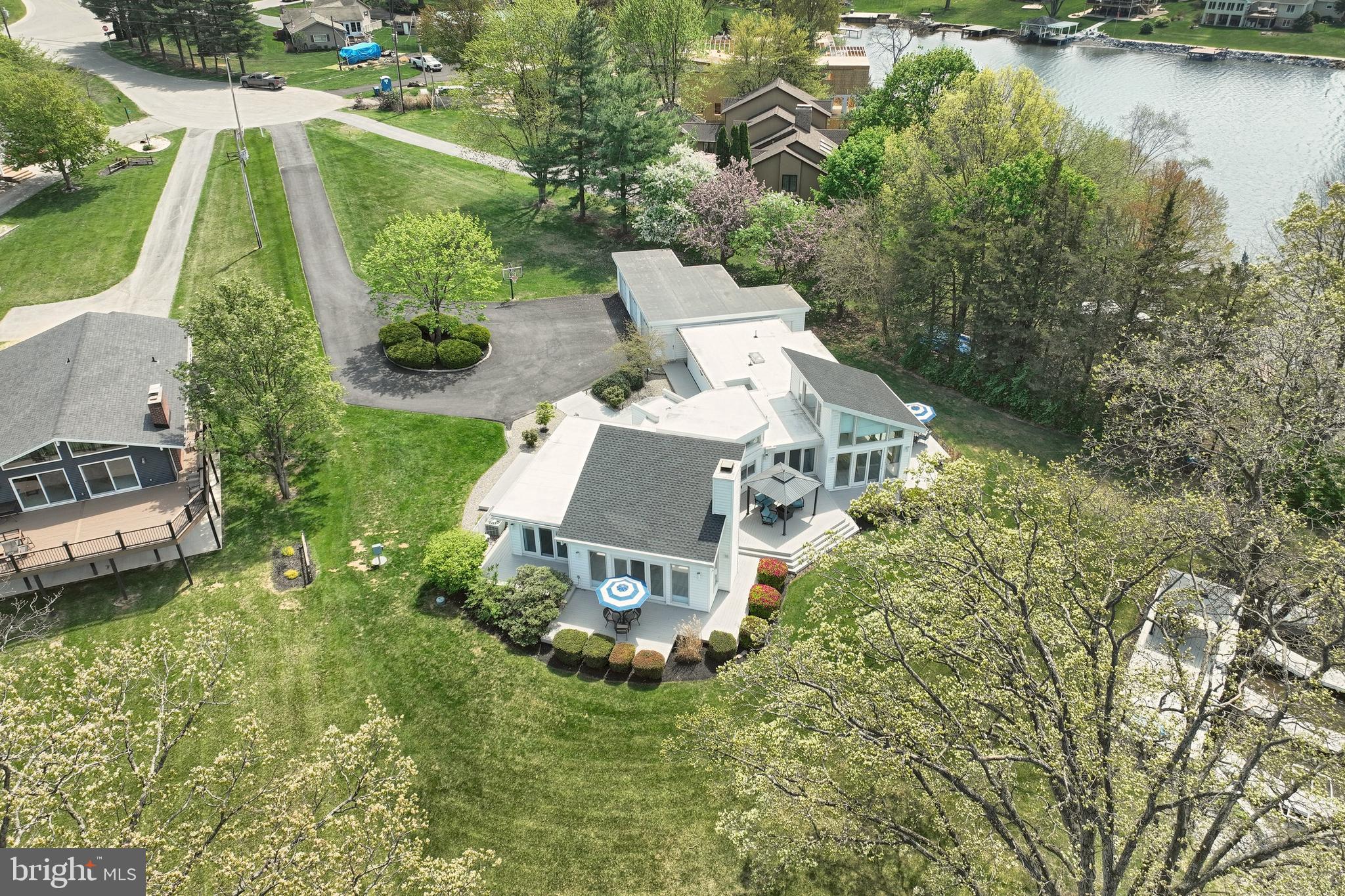 LAKE MEADE - Residential