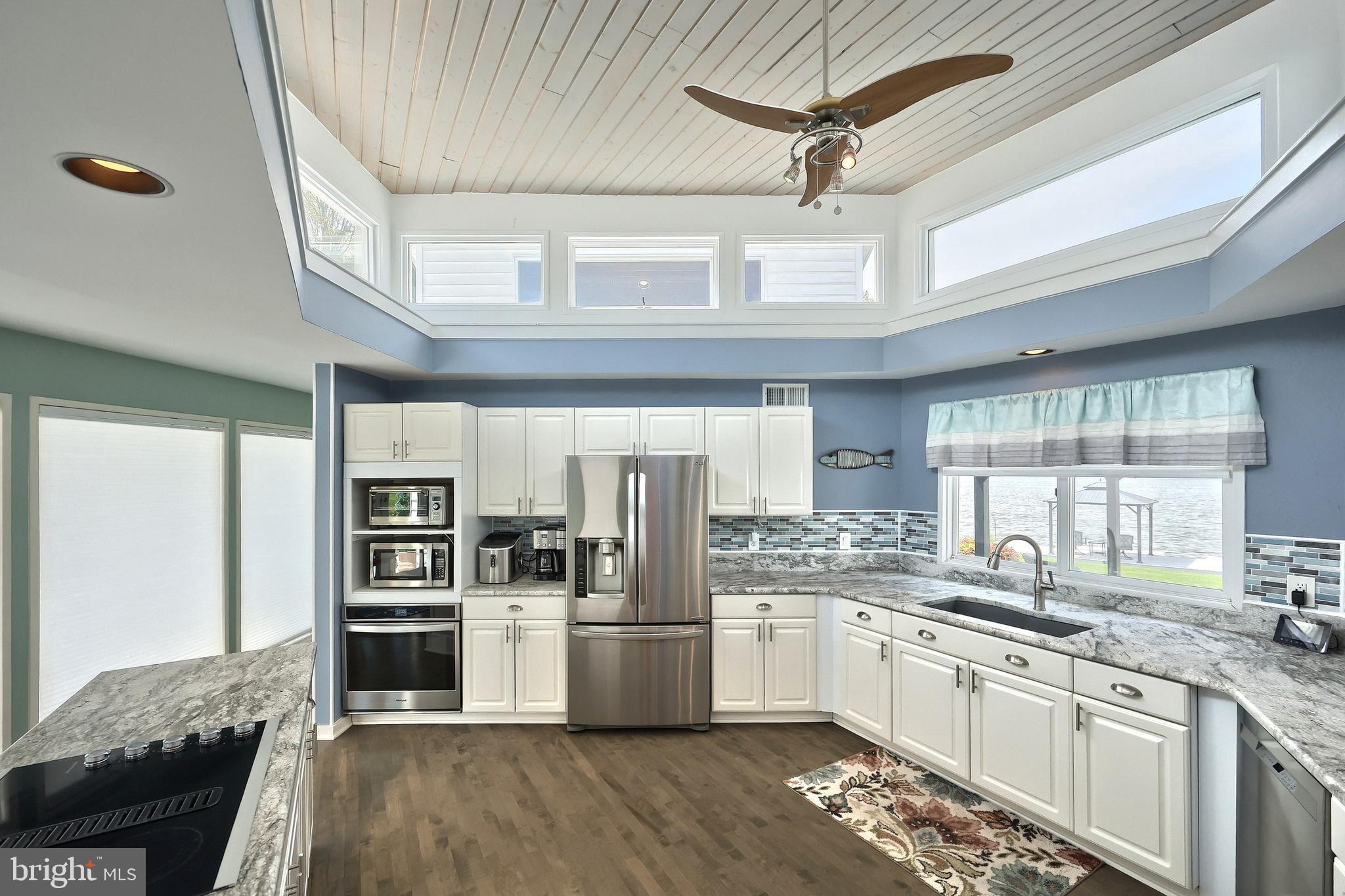 LAKE MEADE - Residential