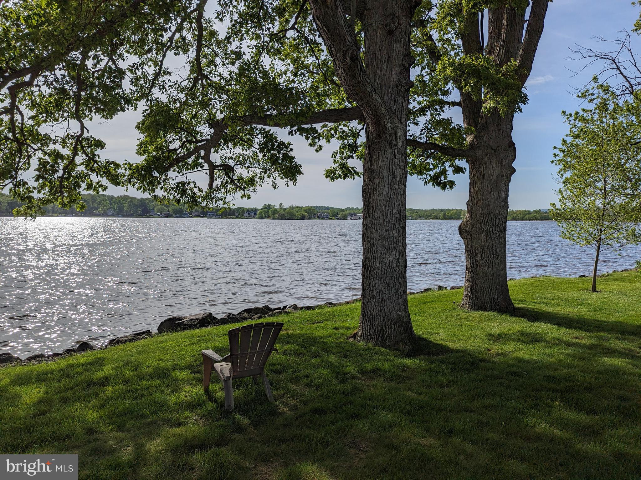 LAKE MEADE - Residential