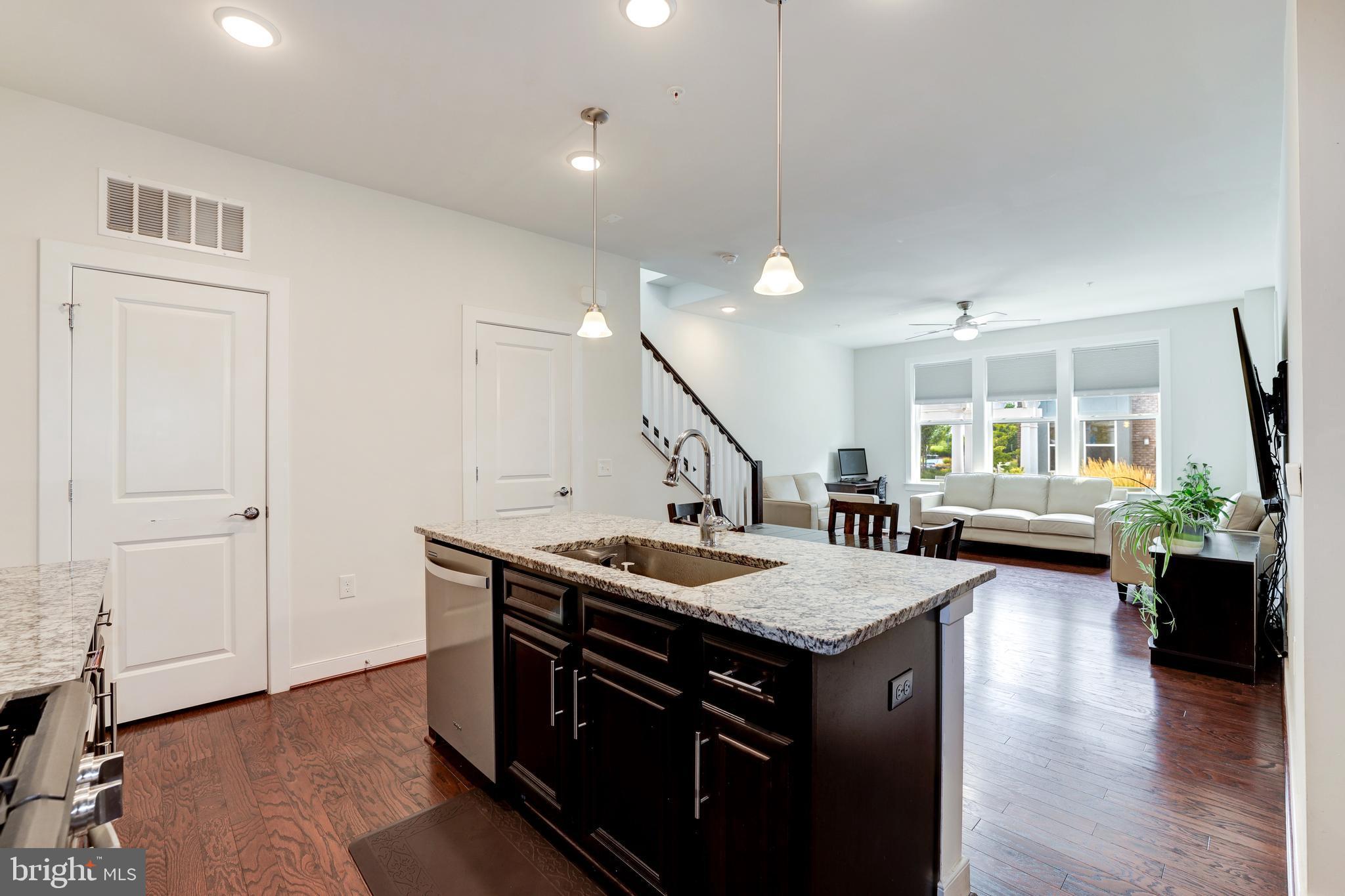 FAIRFAX COUNTY - Residential Lease