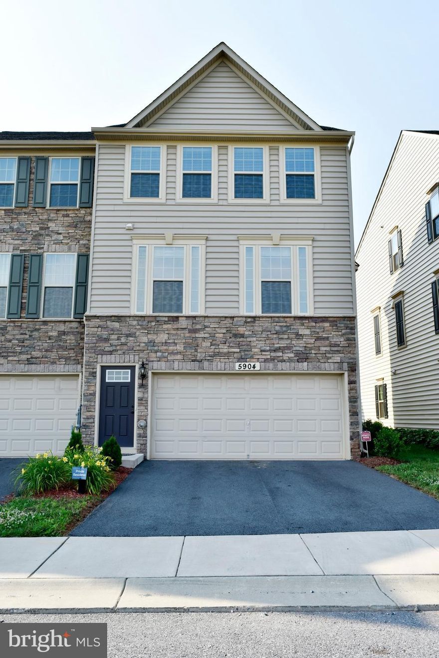 Large 3 bedroom 2.5 bath townhouse in Jefferson Place Community. Enjoy the huge kitchen, washer/dryer on bedroom level! Don't forget the large back deck, walk-out basement and 2 car garage. Pool & work out room membership included!