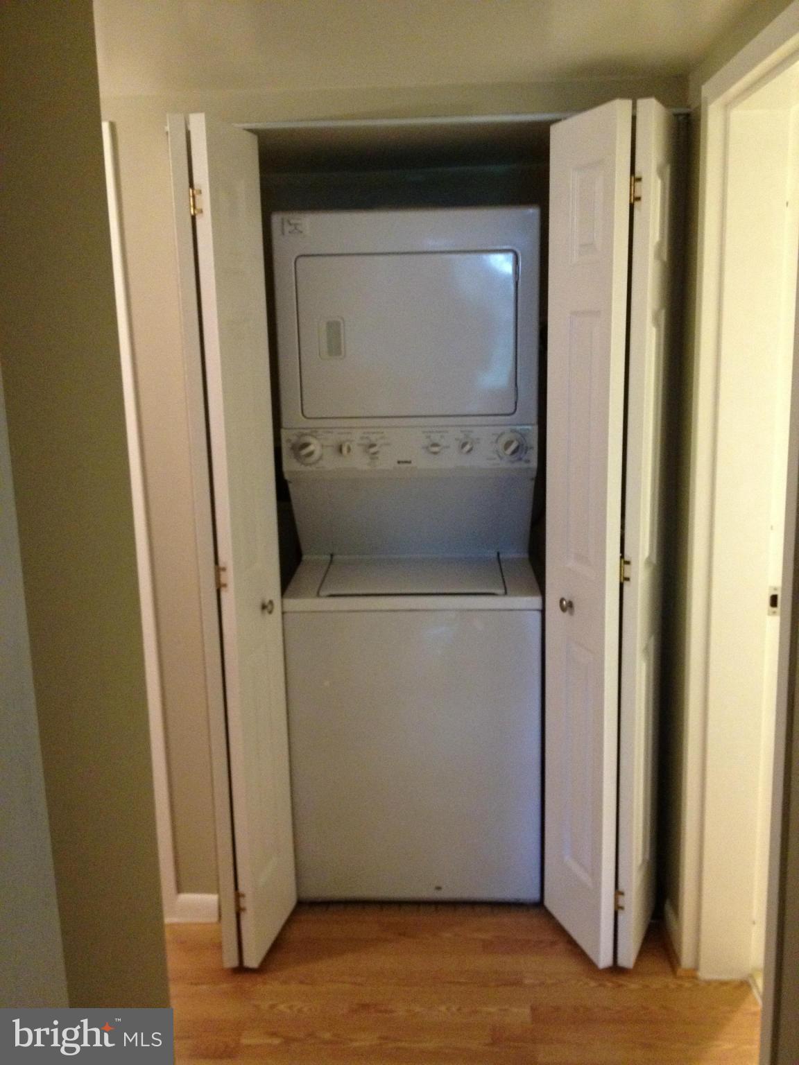 SHADOWOOD - Residential Lease