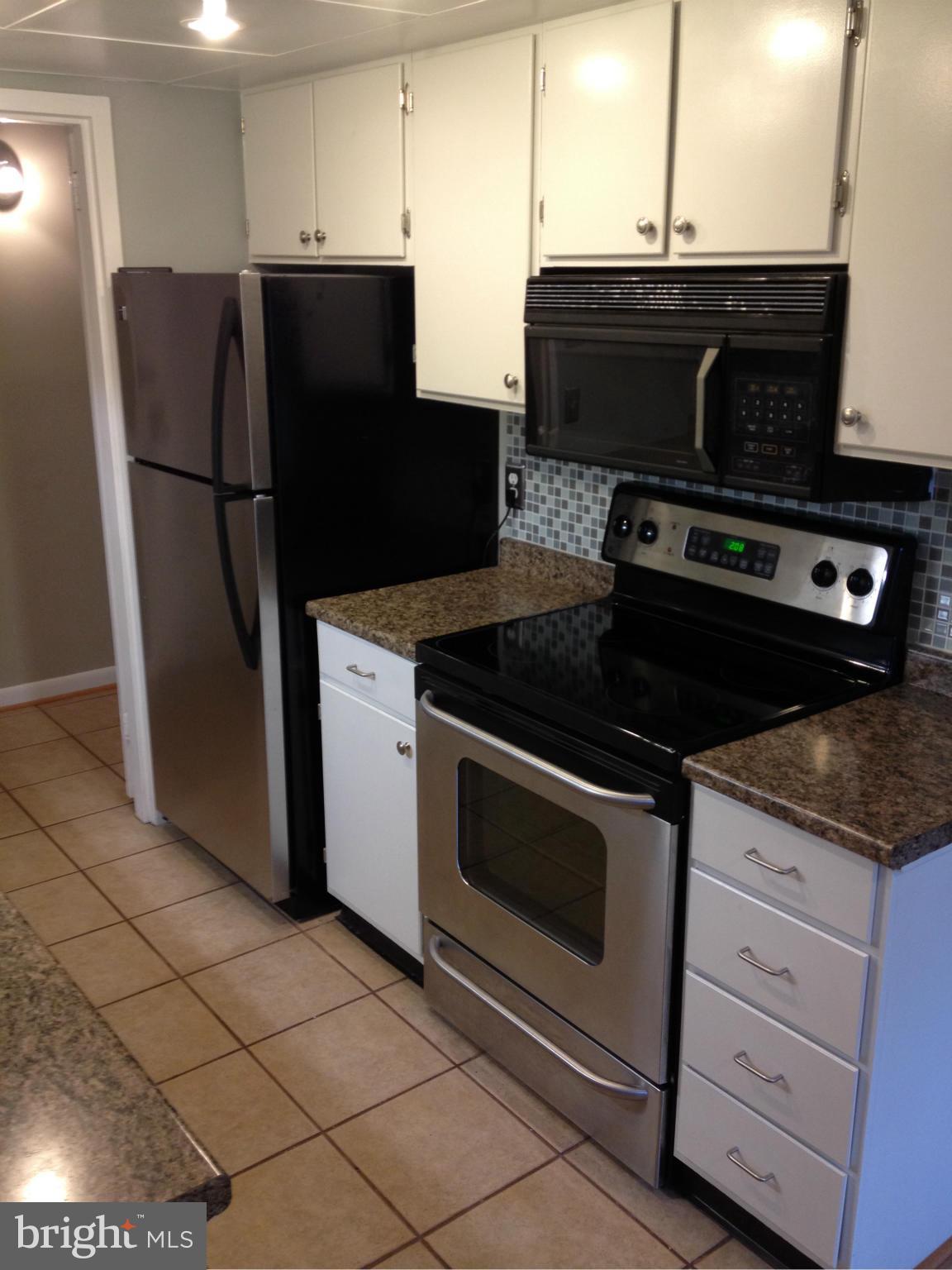 SHADOWOOD - Residential Lease