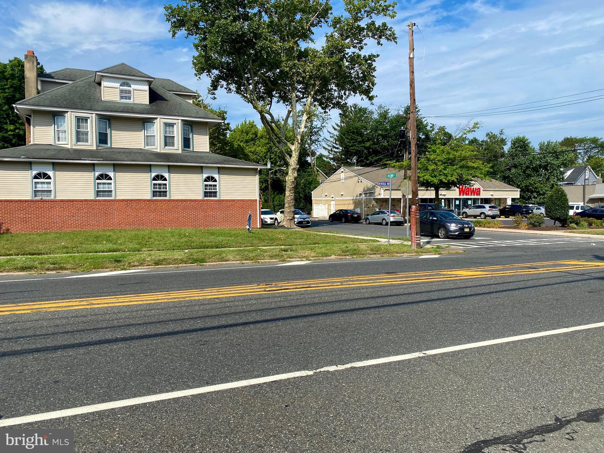 402 S WHITE HORSE PIKE
