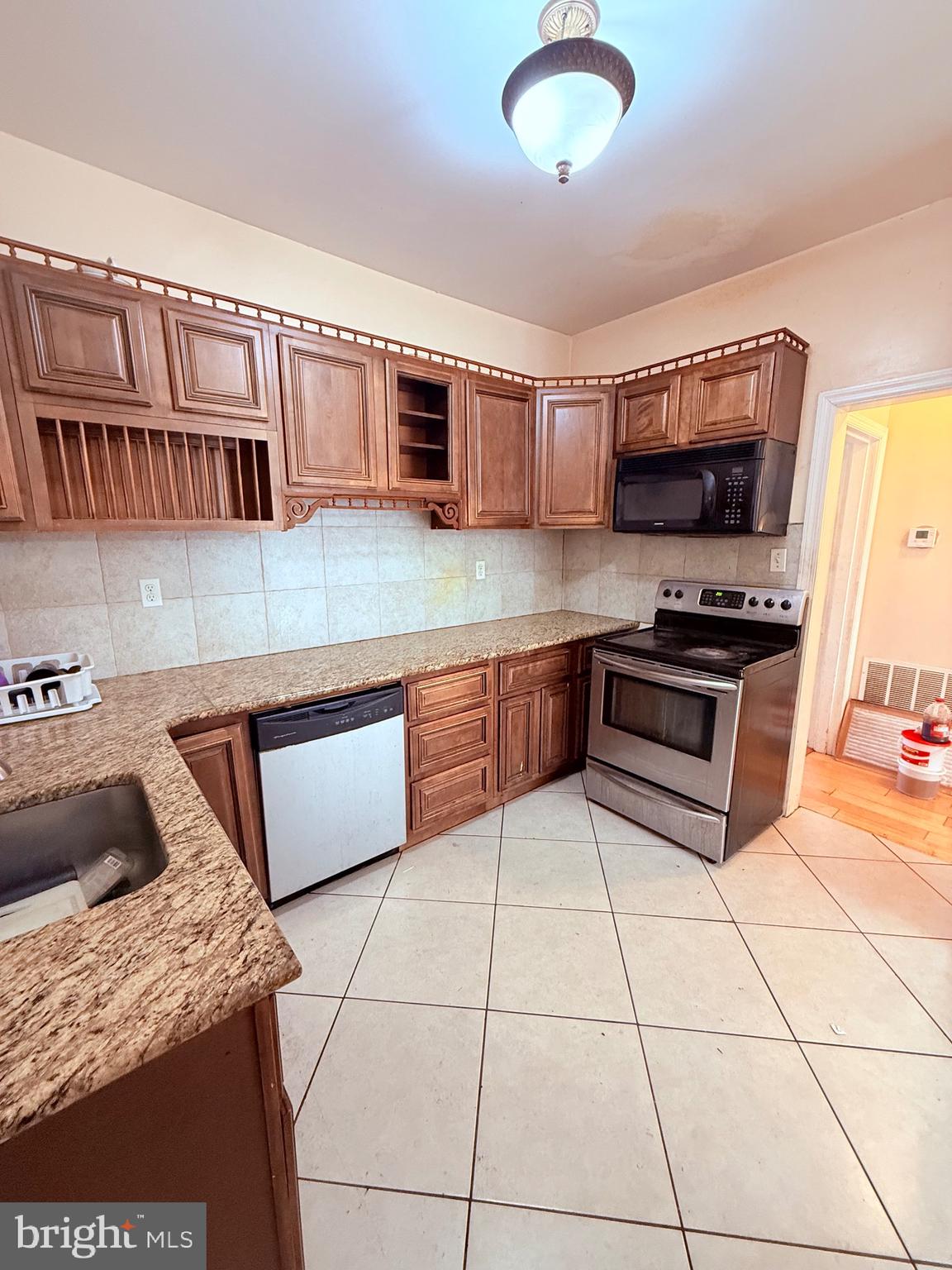 MOYERS PARK - Residential